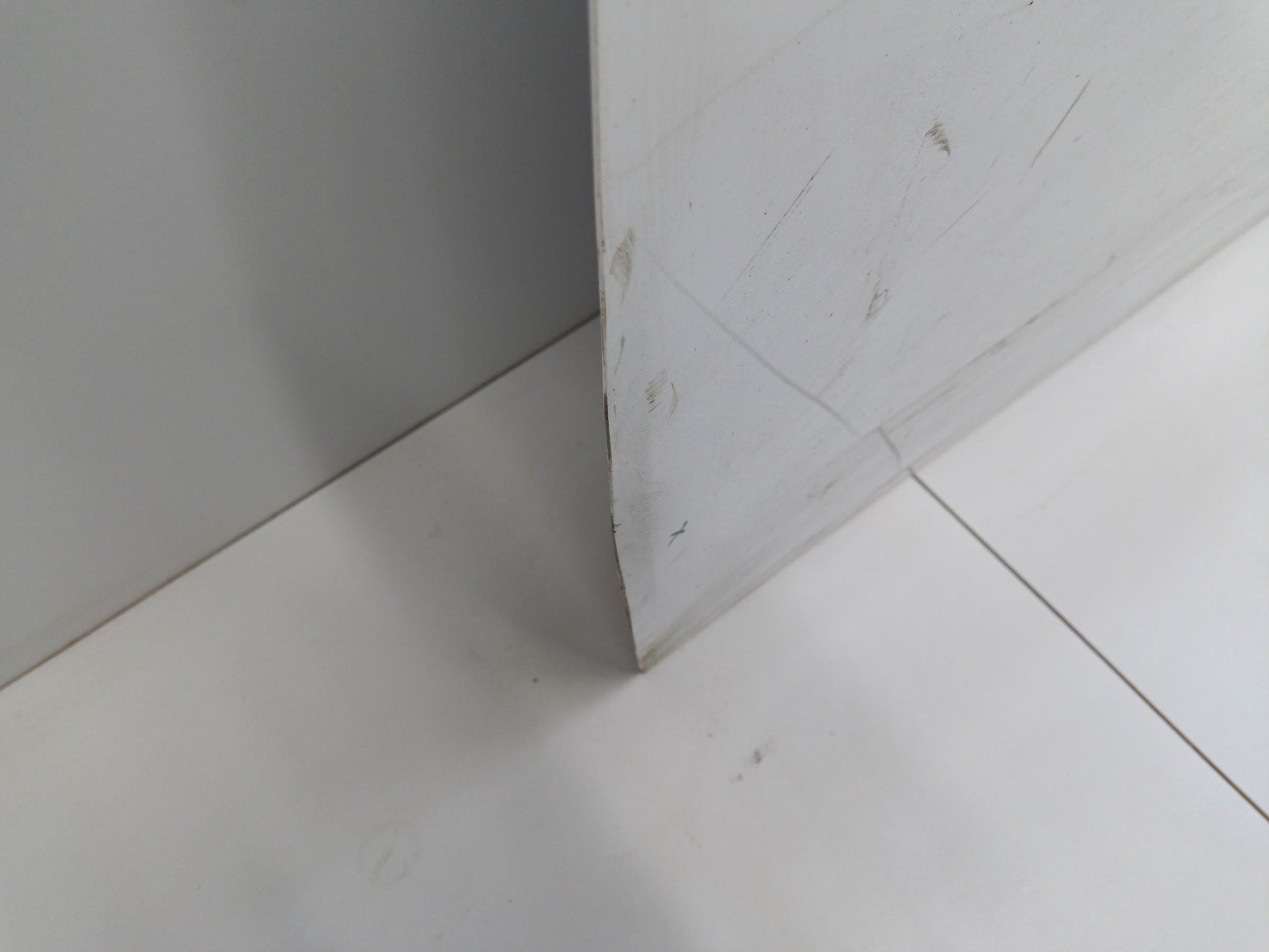 Дверь передняя левая Haval Jolion без молдинга