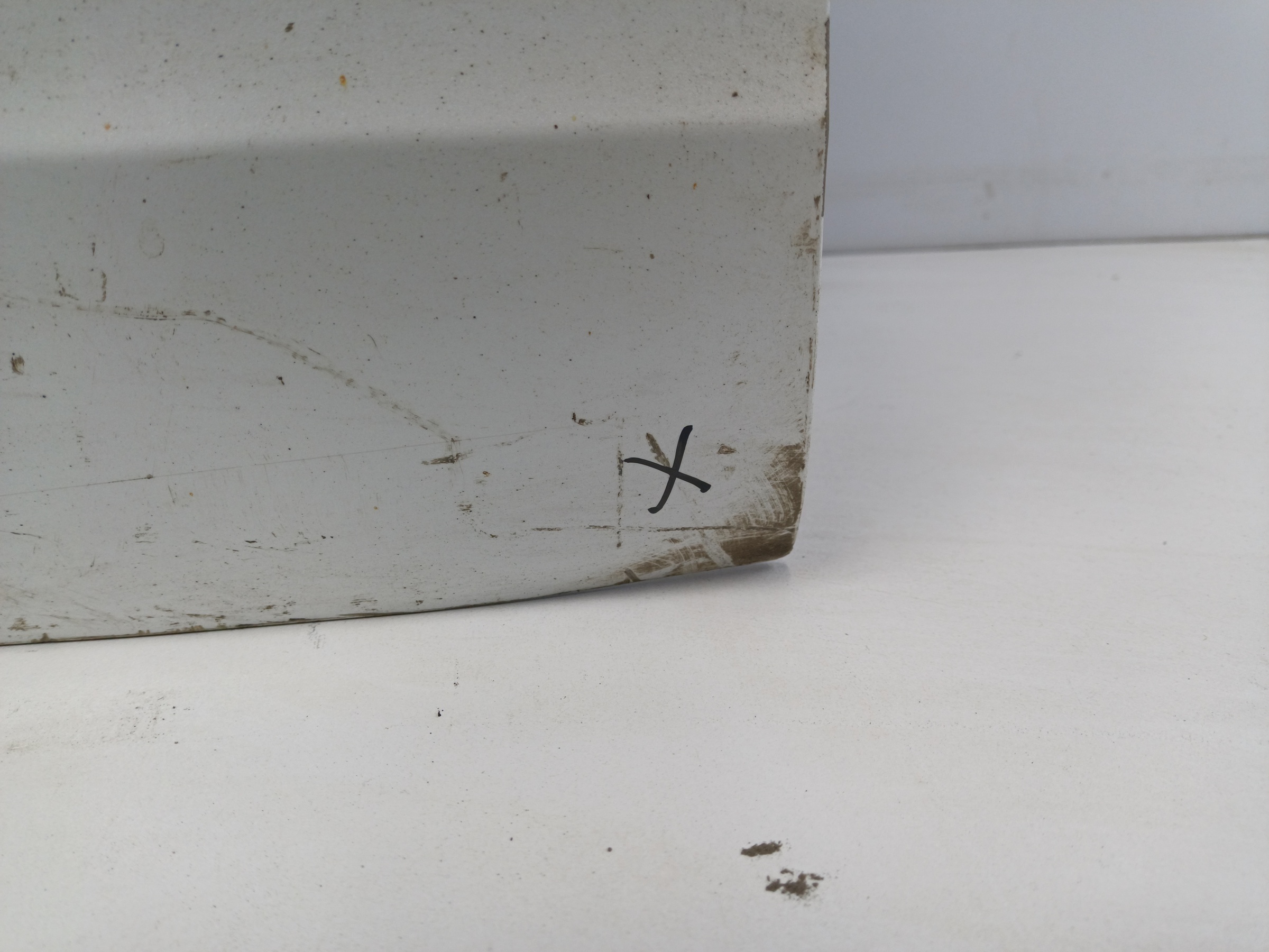 Дверь передняя левая Haval Jolion без молдинга