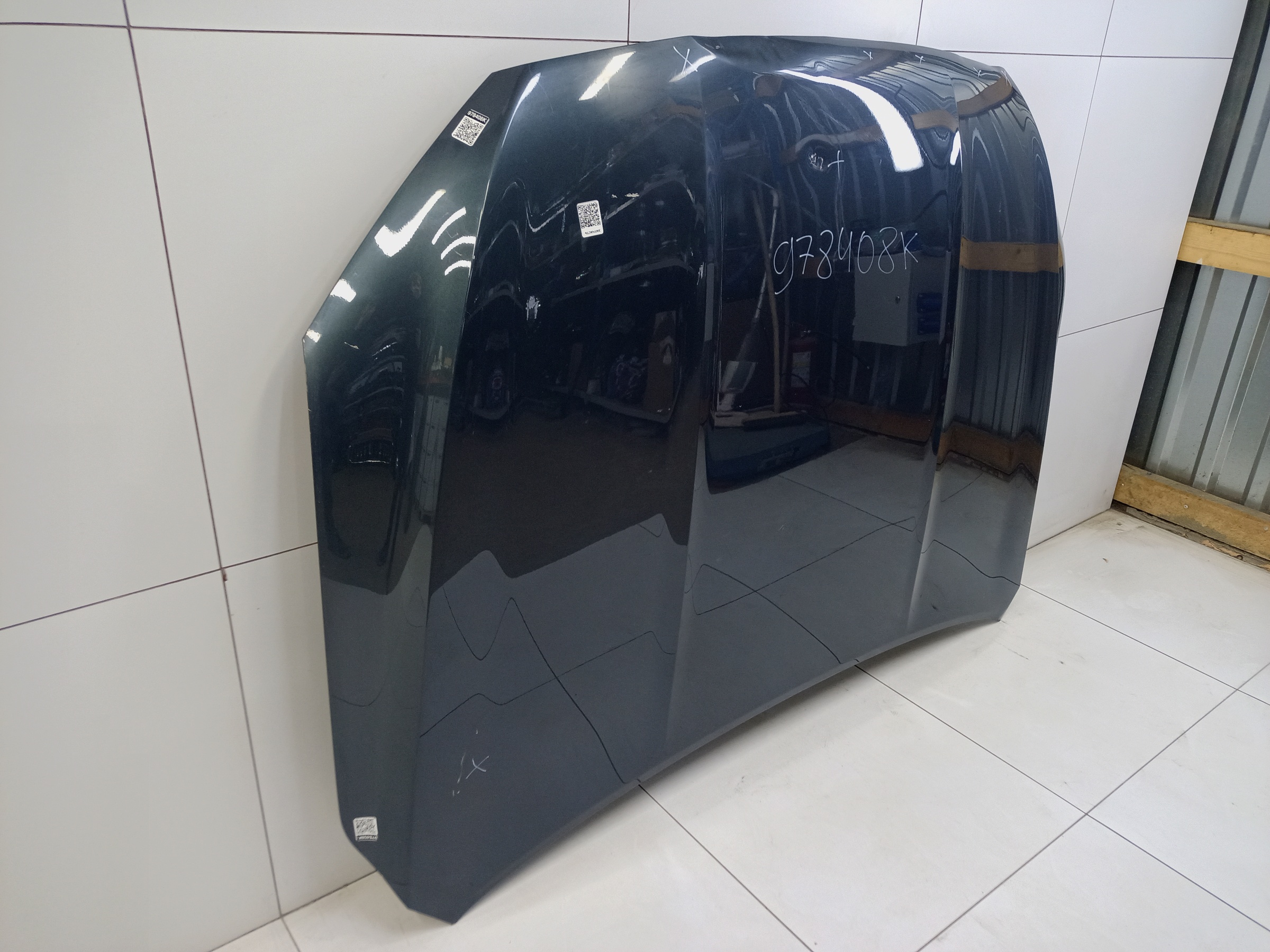 Капот Geely Monjaro