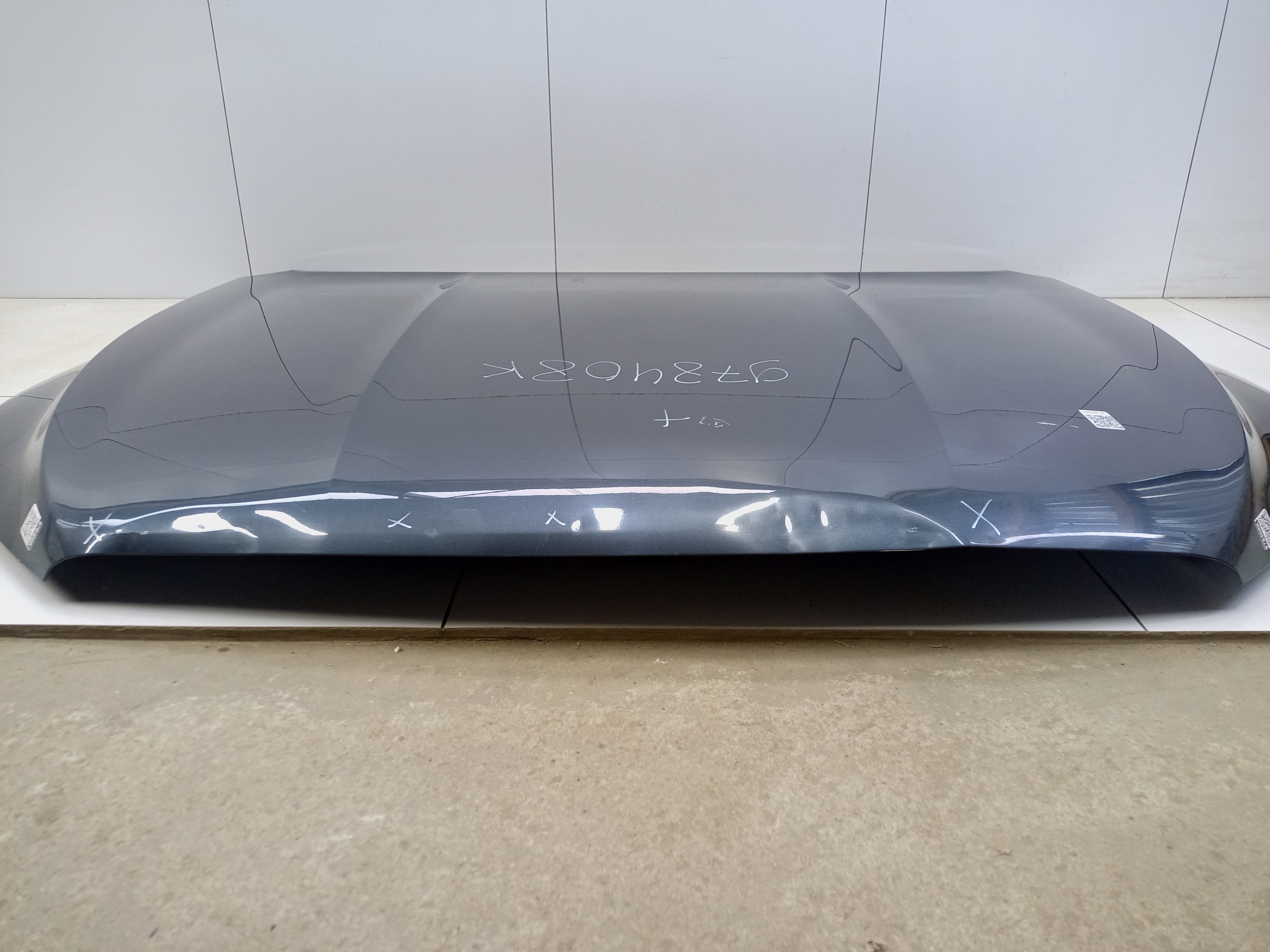 Капот Geely Monjaro