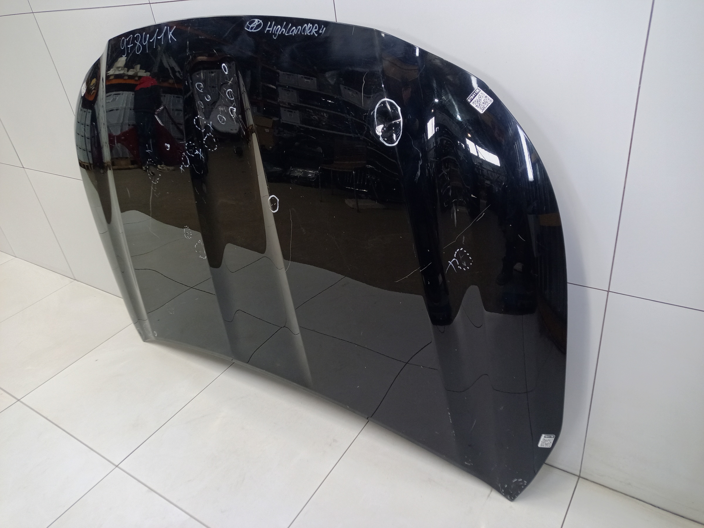 Капот Toyota Highlander 4