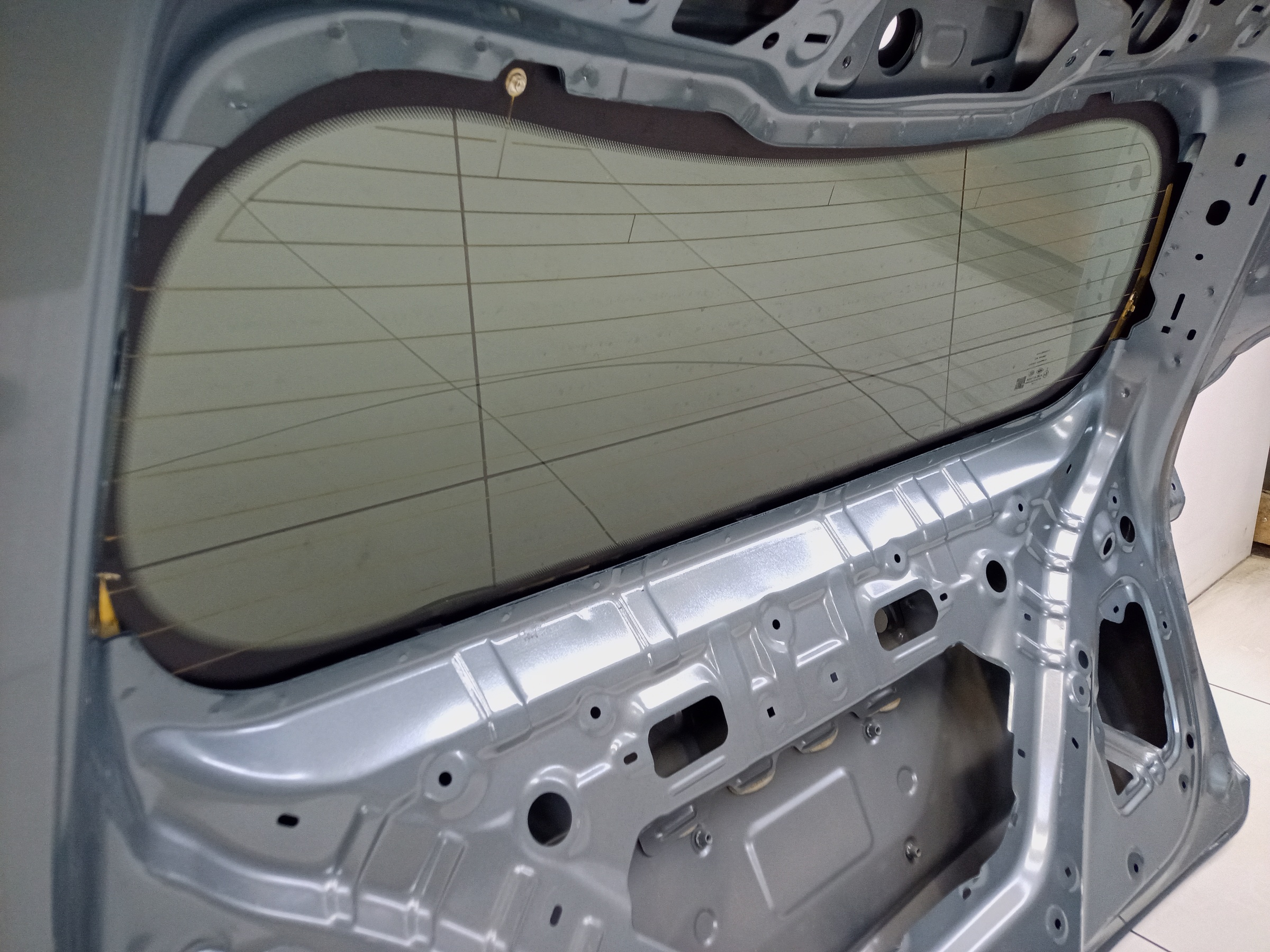 Стекло крышки багажника Jaecoo J7