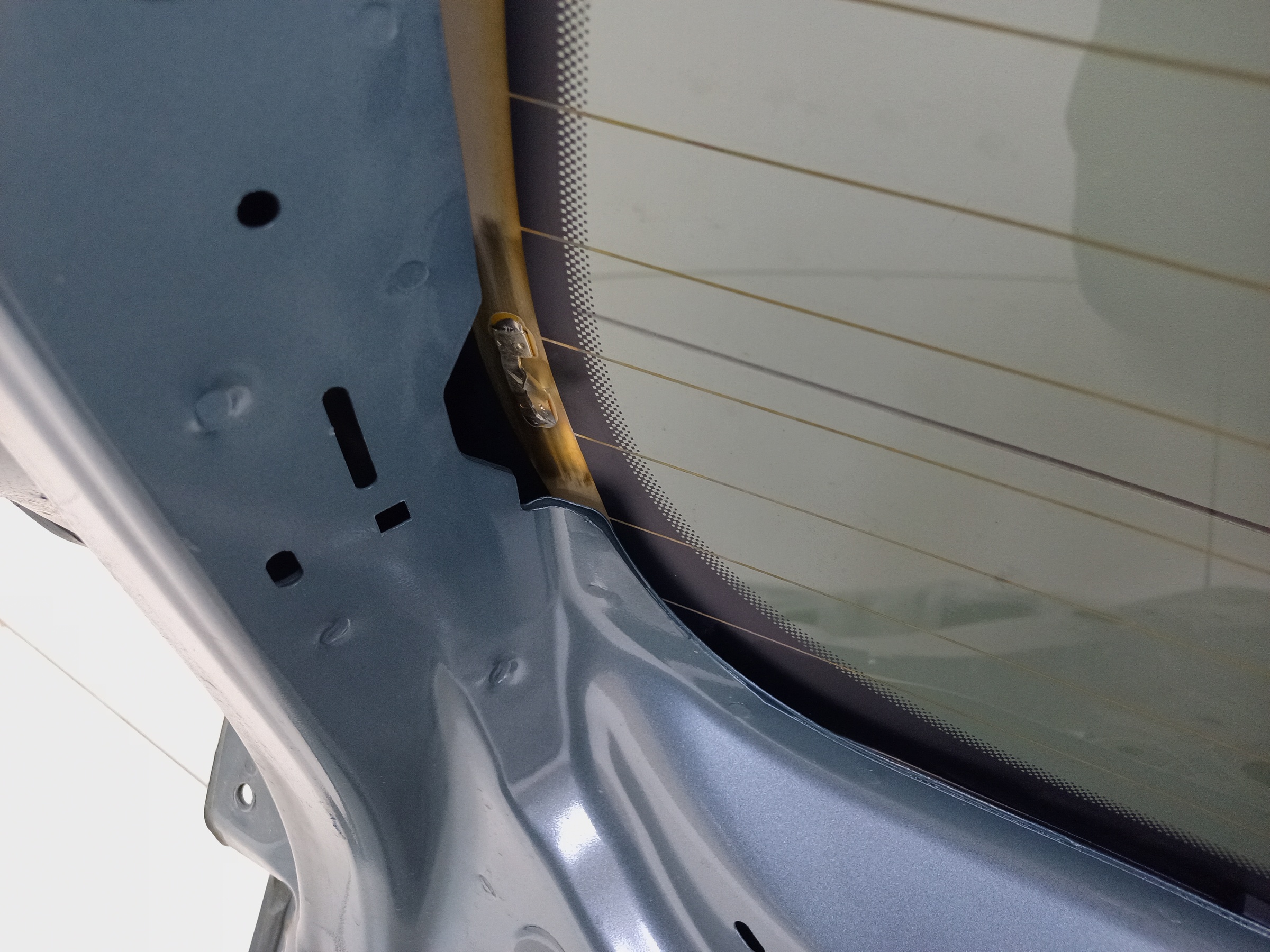 Стекло крышки багажника Jaecoo J7