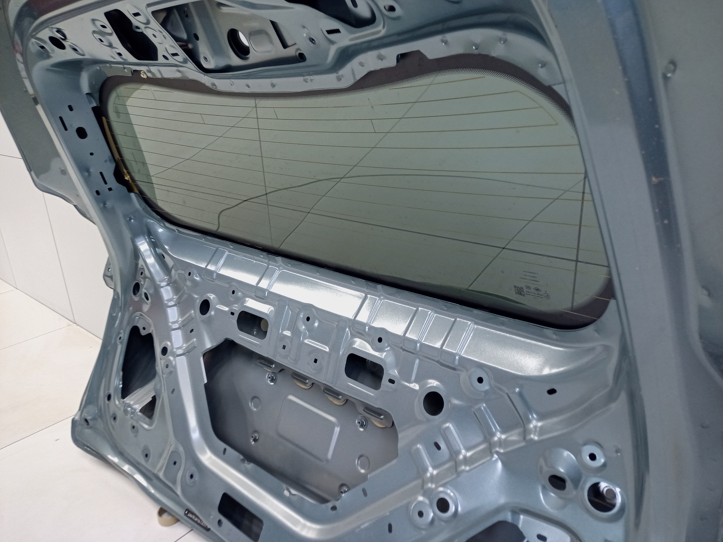 Стекло крышки багажника Jaecoo J7