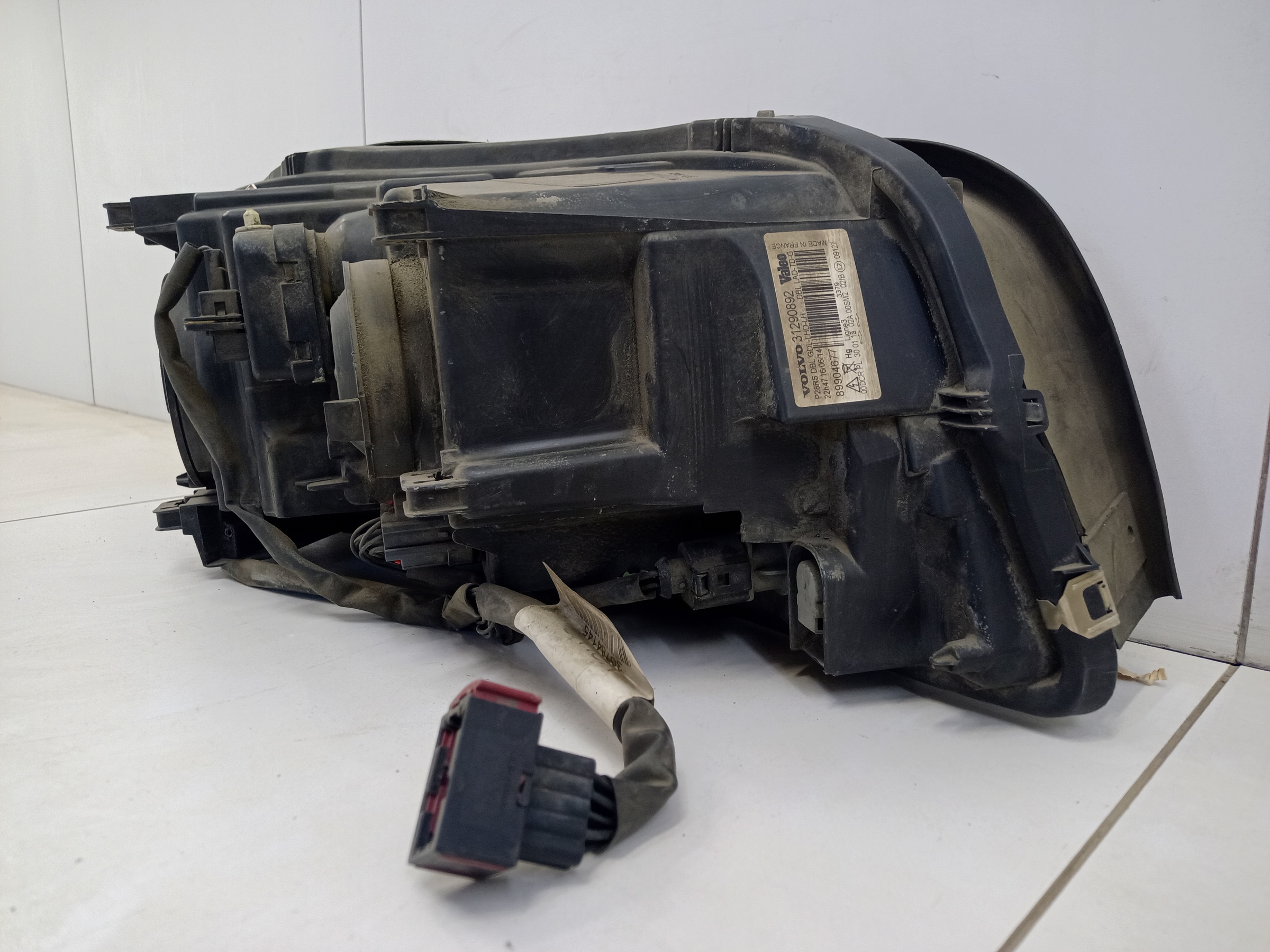 Фара передняя левая Volvo XC90 1 Restail ксенон