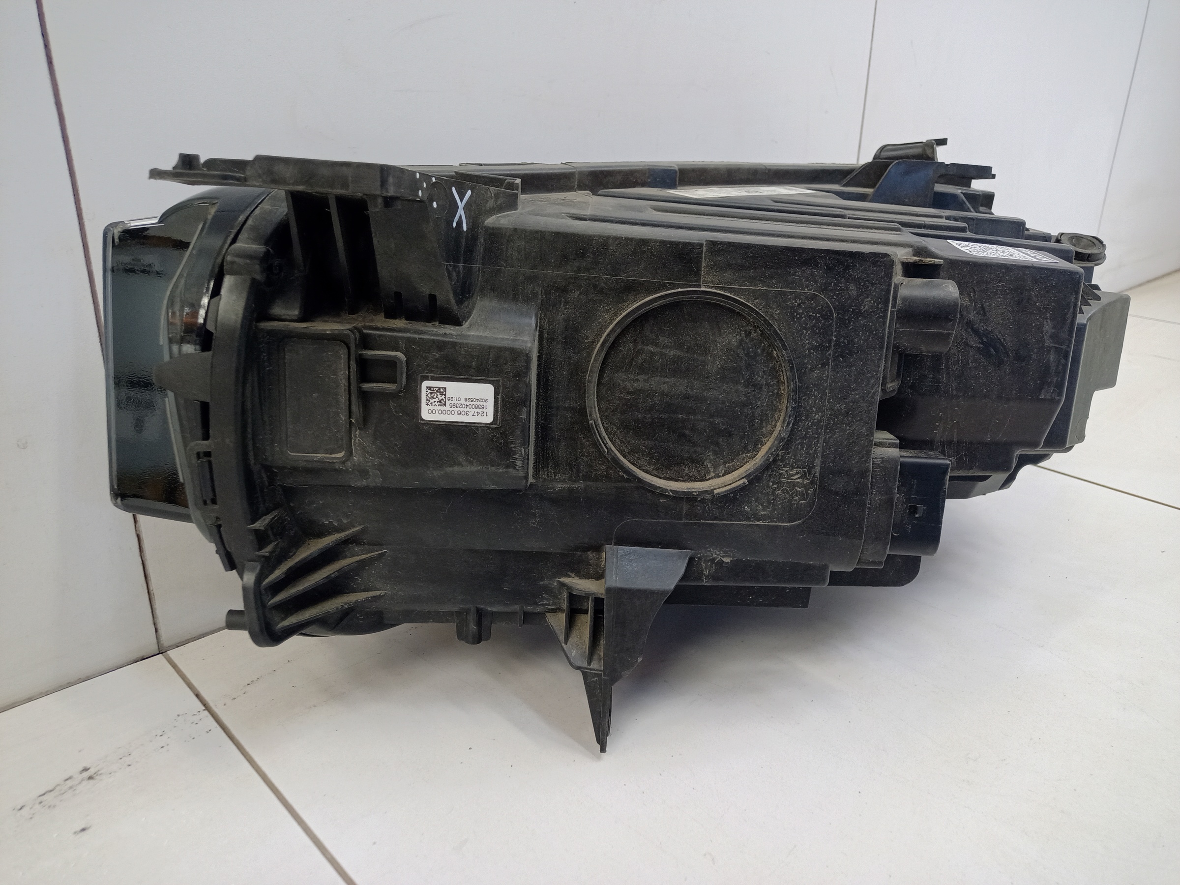 Фара передняя правая Geely Monjaro LED