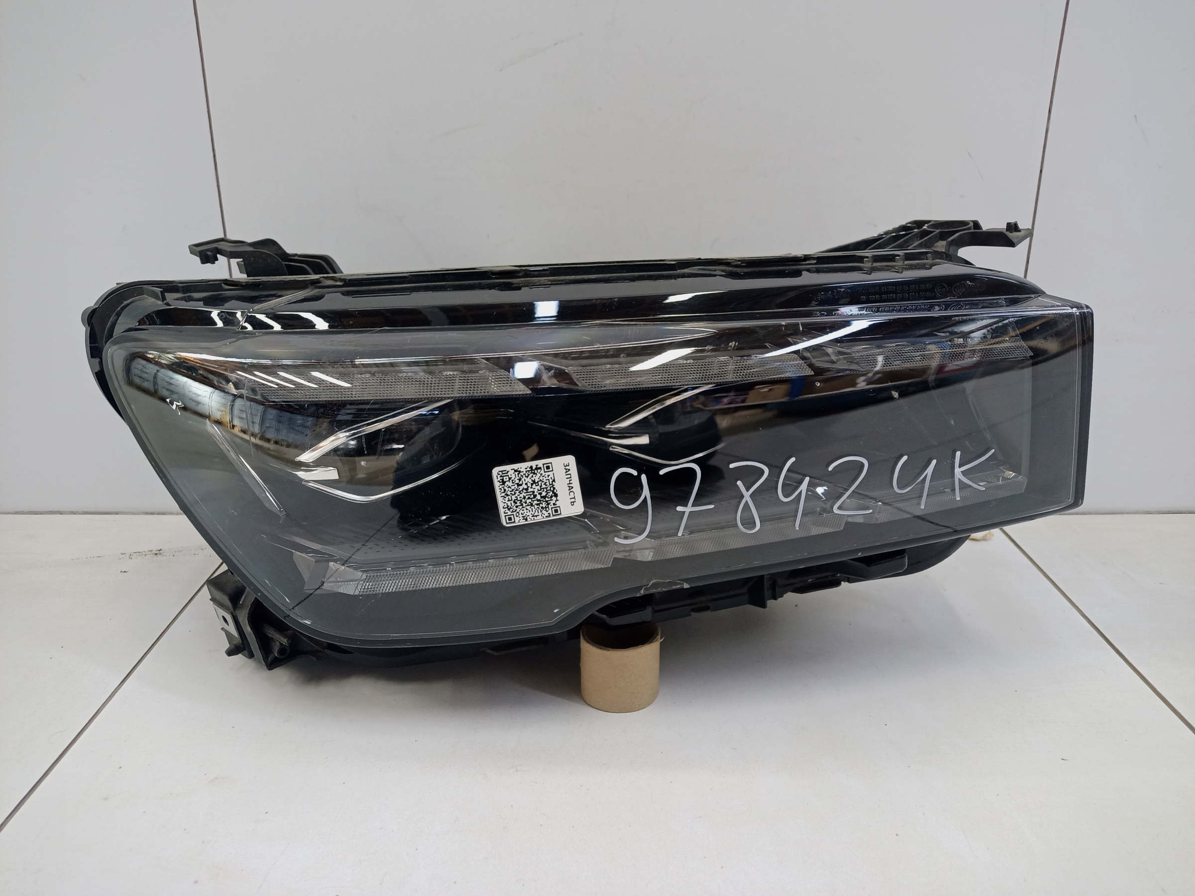 Фара передняя правая Geely Monjaro LED