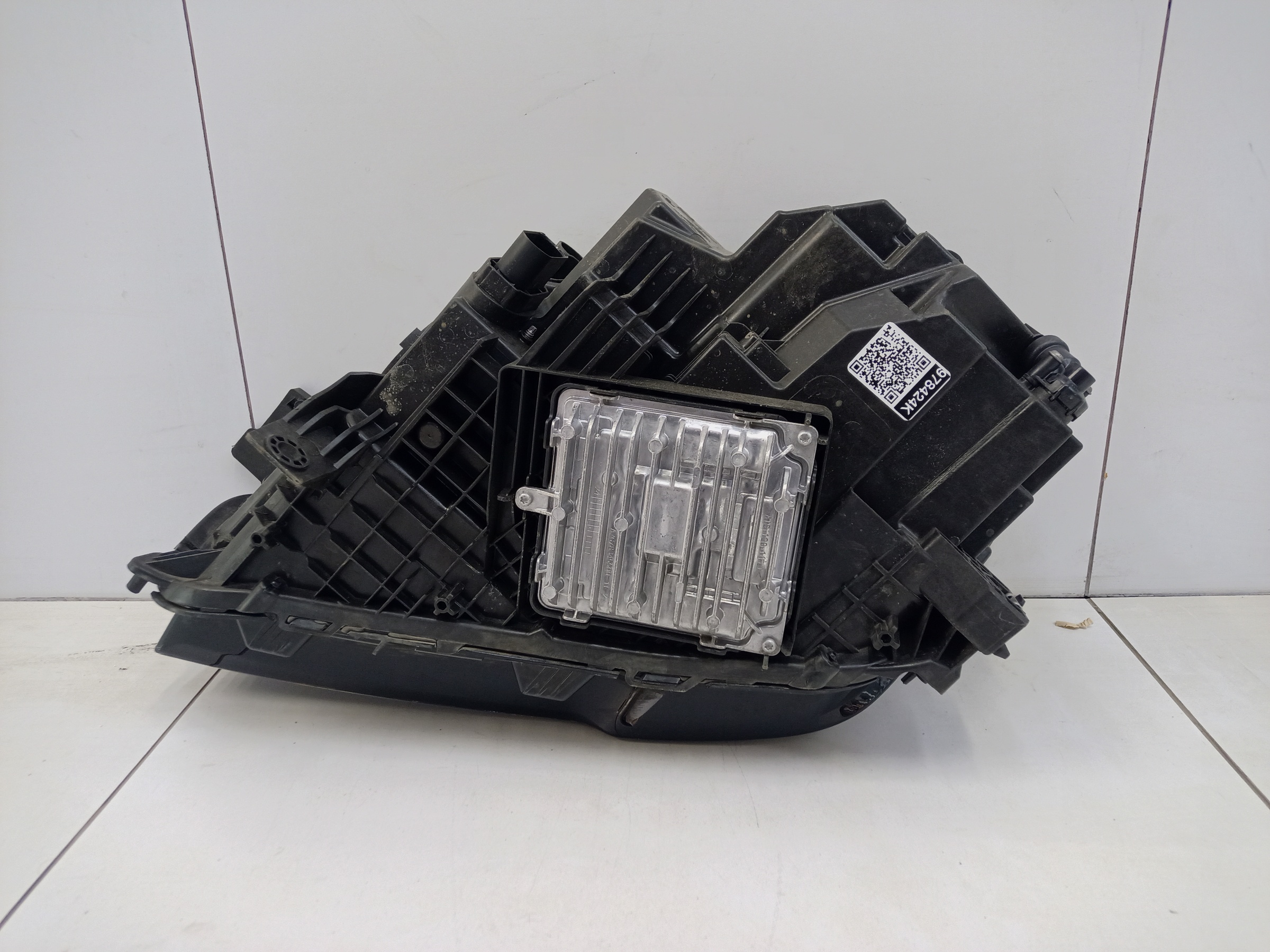 Фара передняя правая Geely Monjaro LED