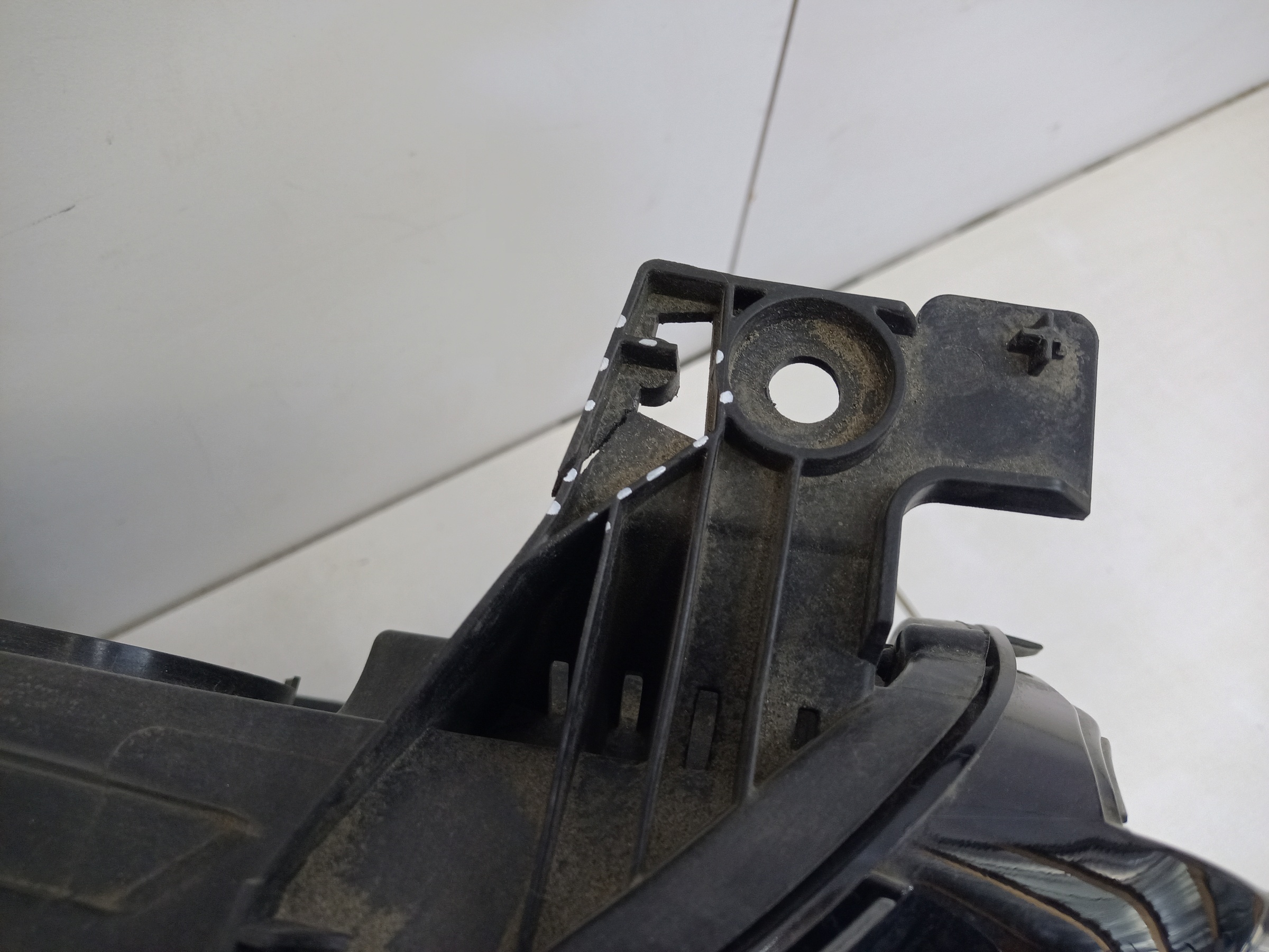 Фара передняя правая Geely Monjaro LED