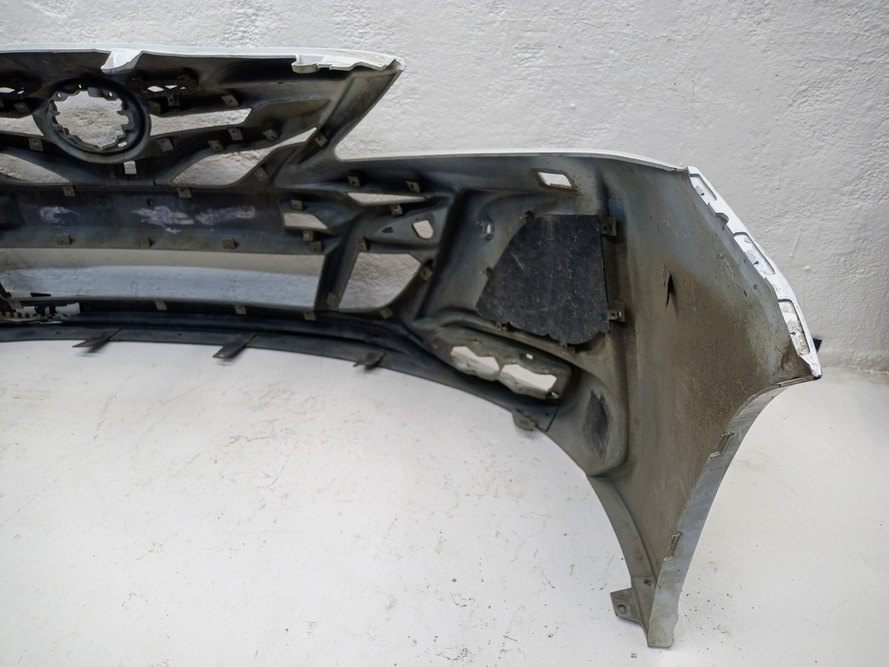 Бампер передний Toyota Camry V70 Khann