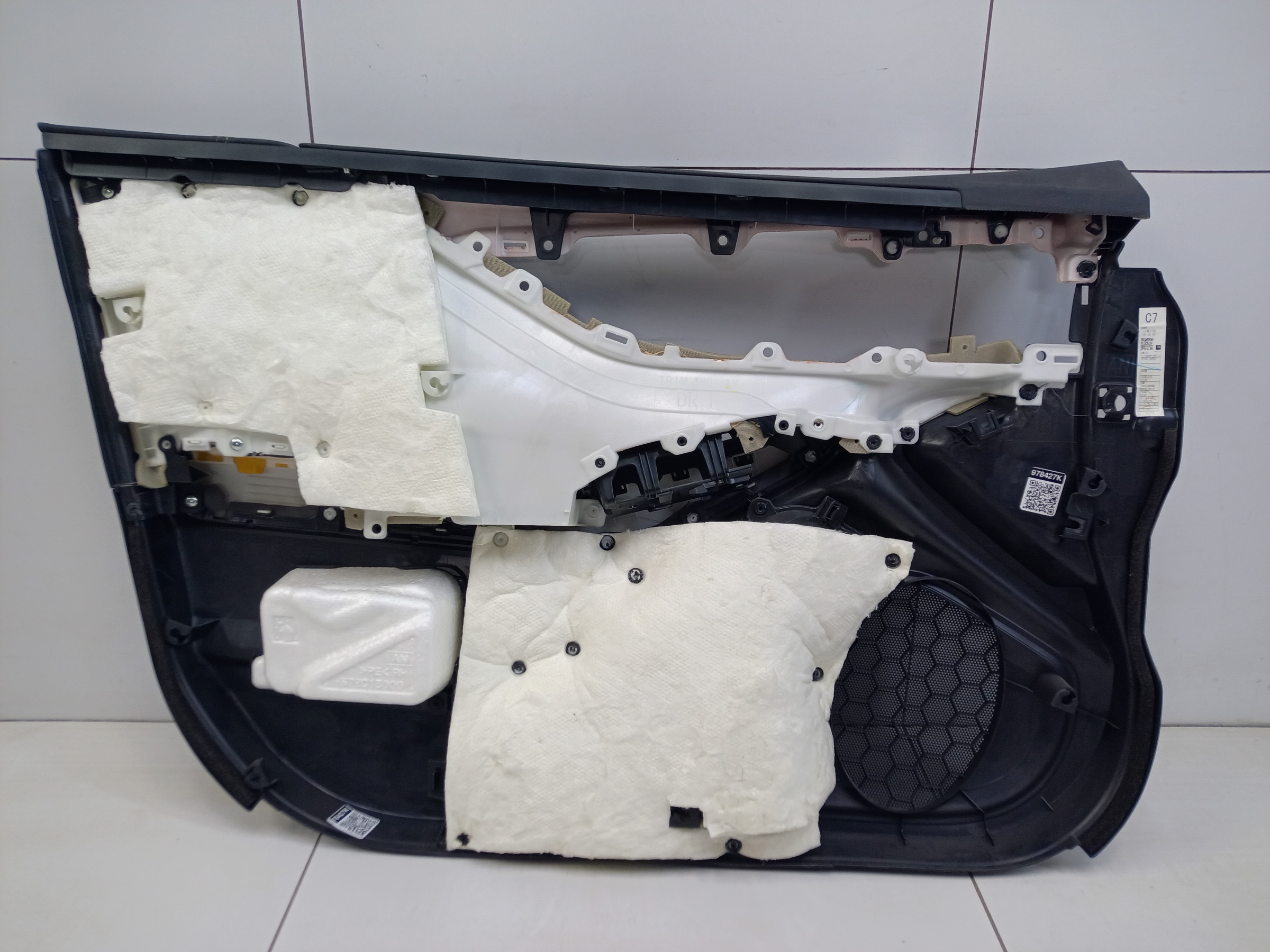 Обшивка двери передней правой Subaru Outback 6