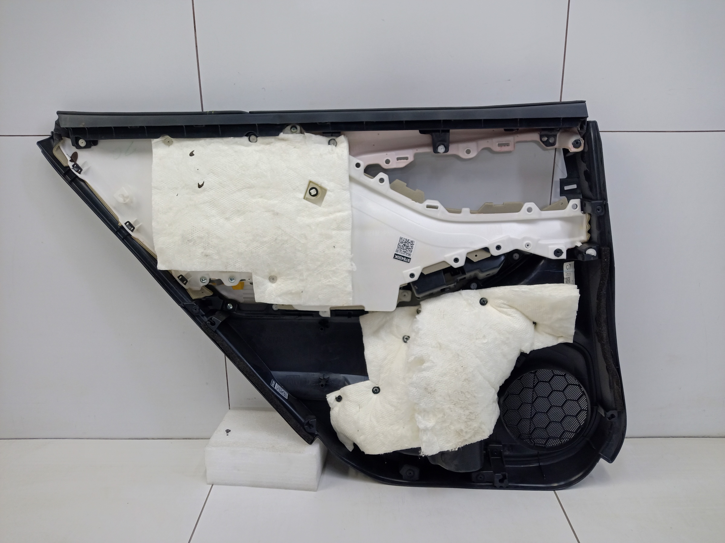 Обшивка двери задней правой Subaru Outback 6