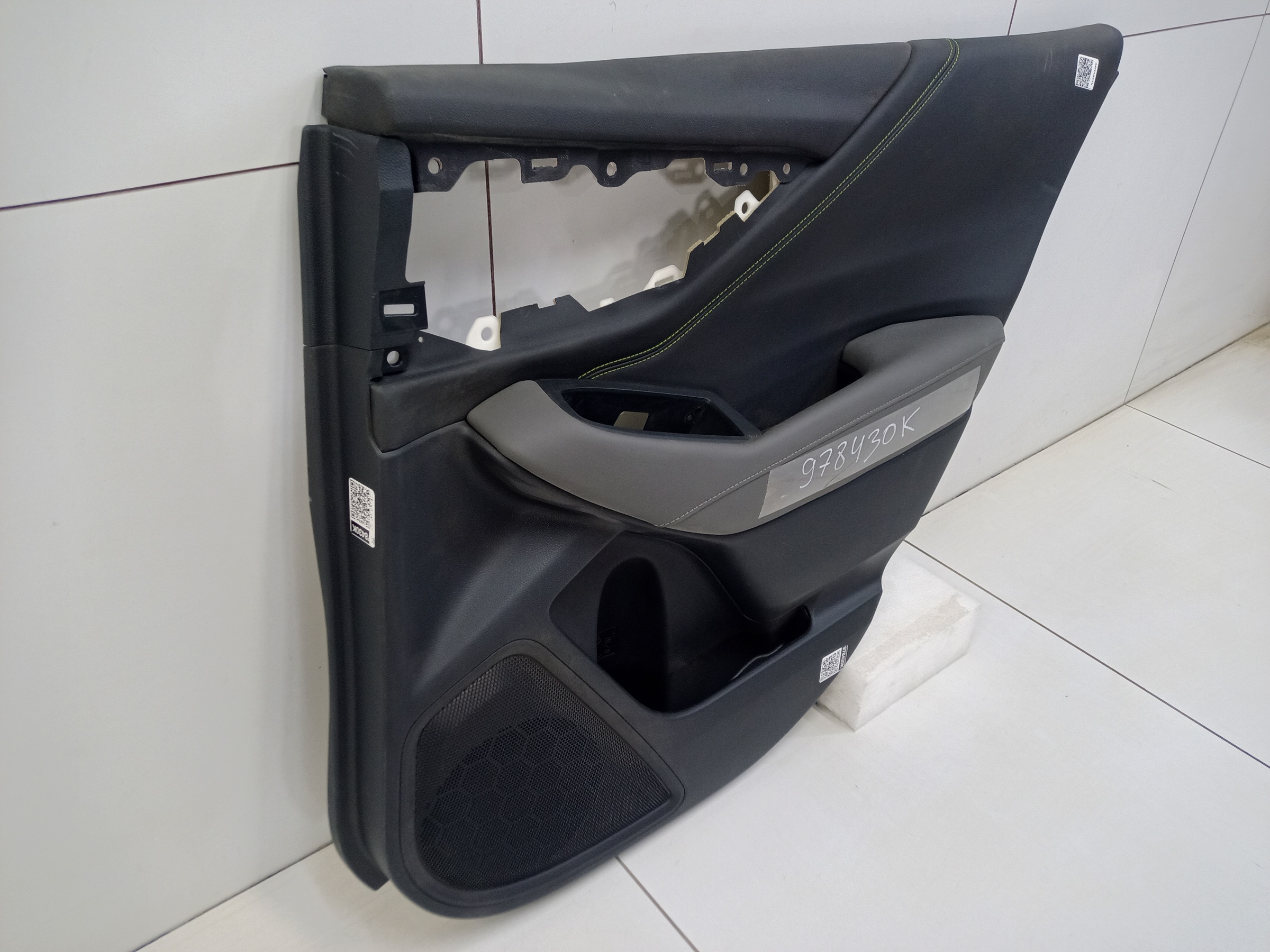 Обшивка двери задней правой Subaru Outback 6