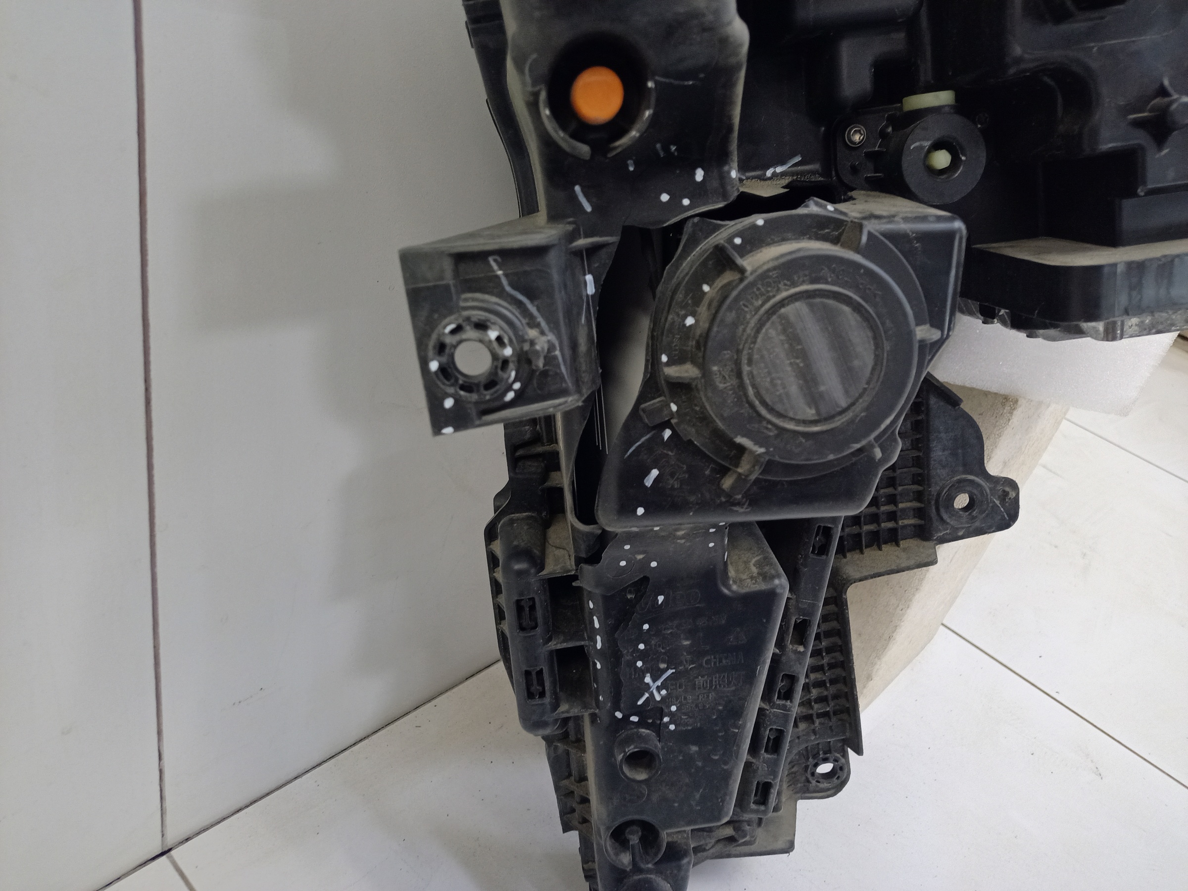 Фара передняя левая Geely Atlas 2 LED