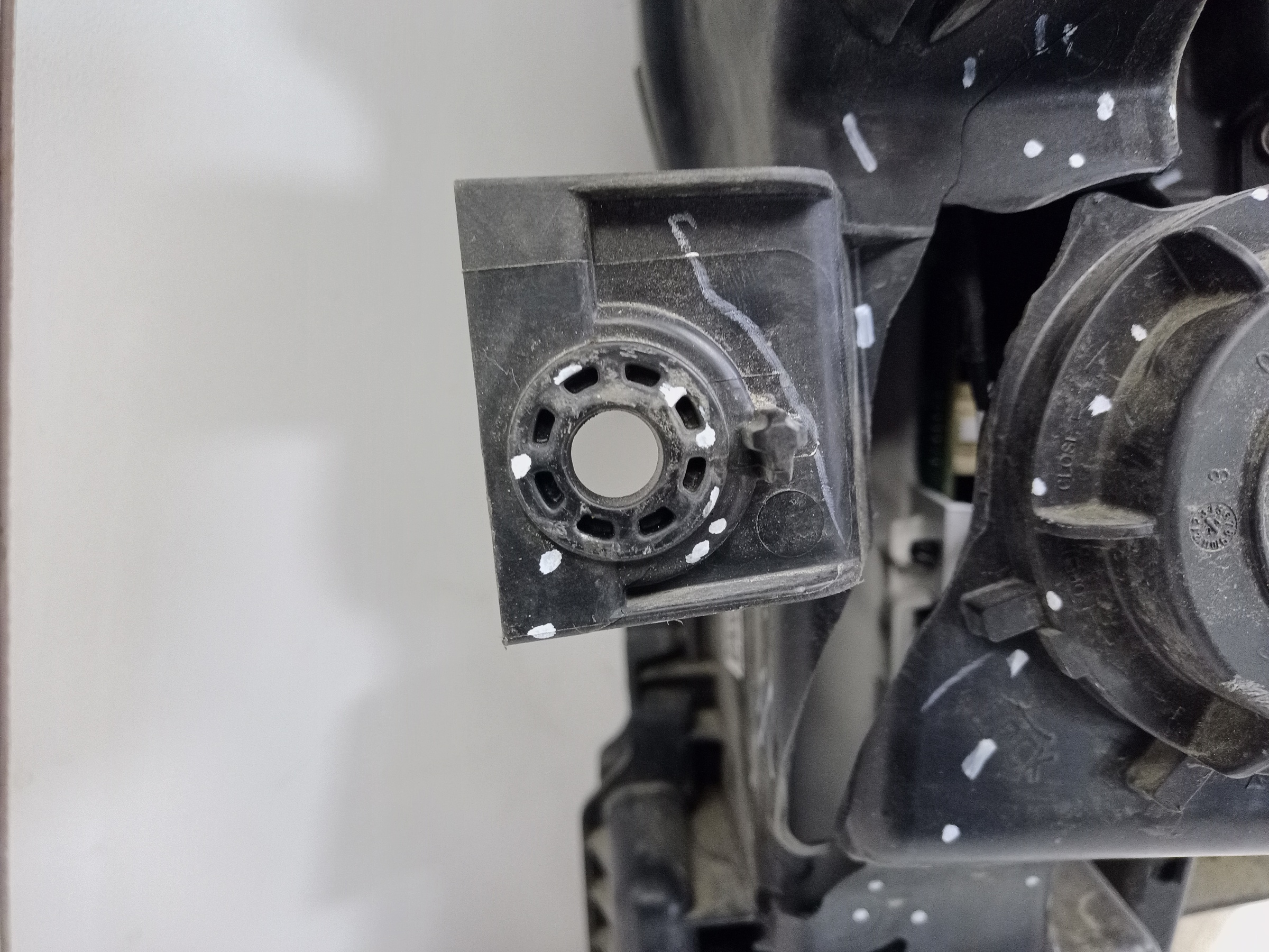 Фара передняя левая Geely Atlas 2 LED