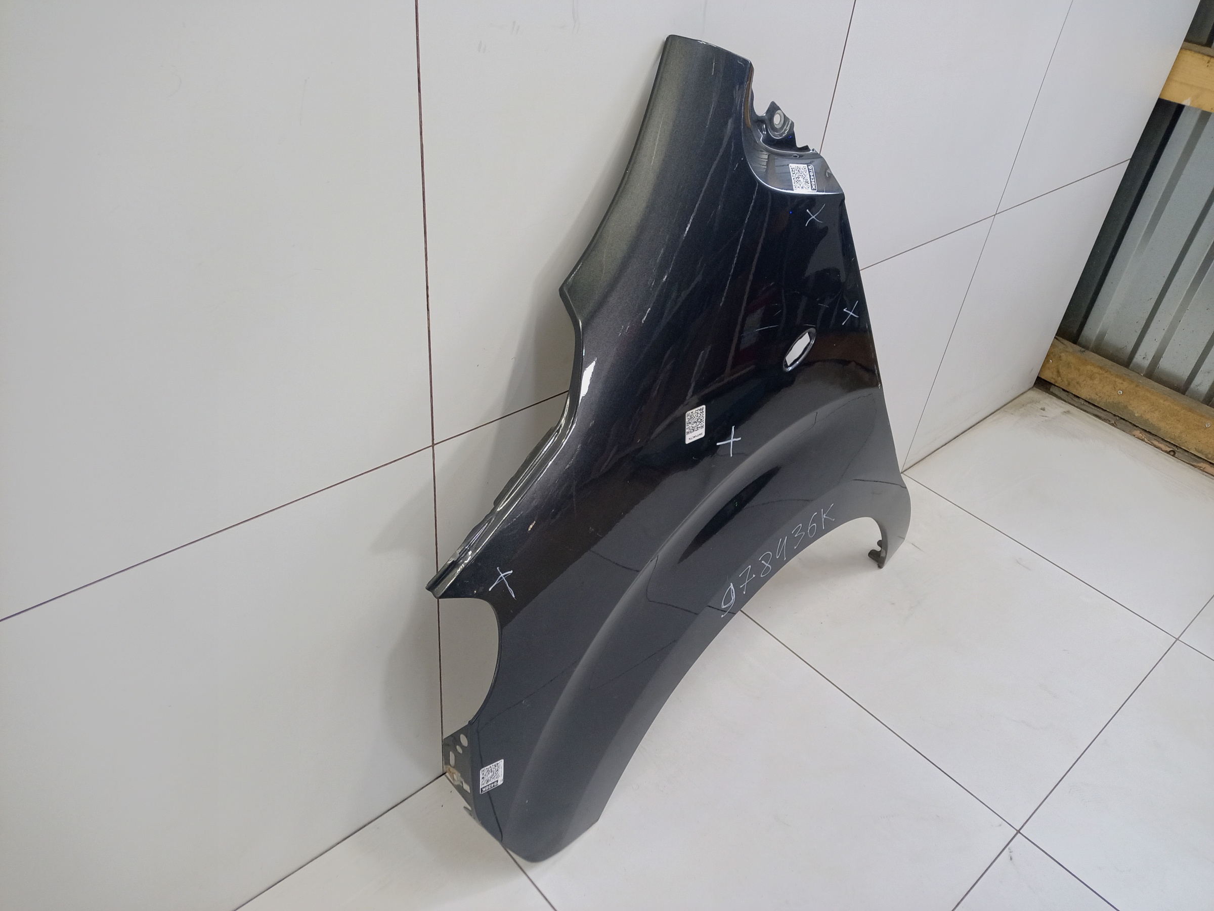 Крыло переднее левое Peugeot Traveller