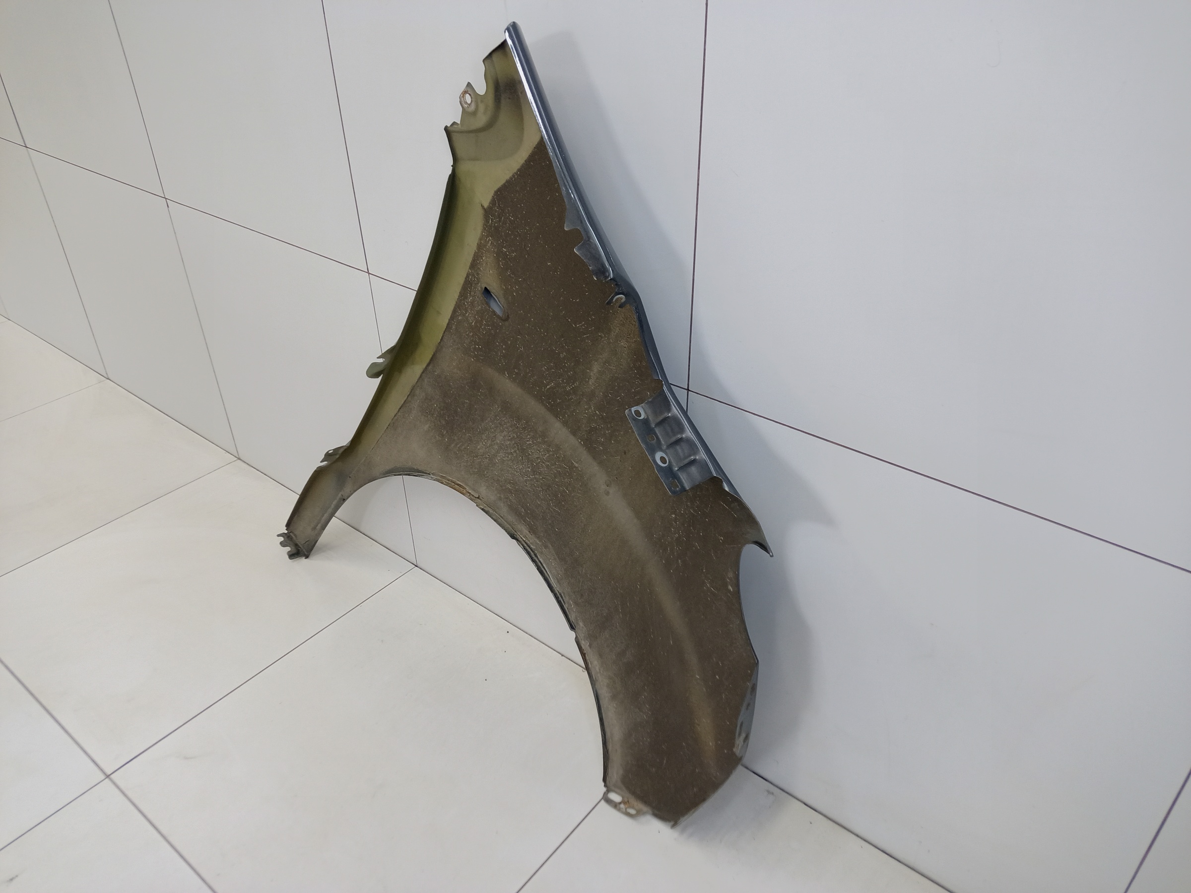 Крыло переднее левое Peugeot Traveller