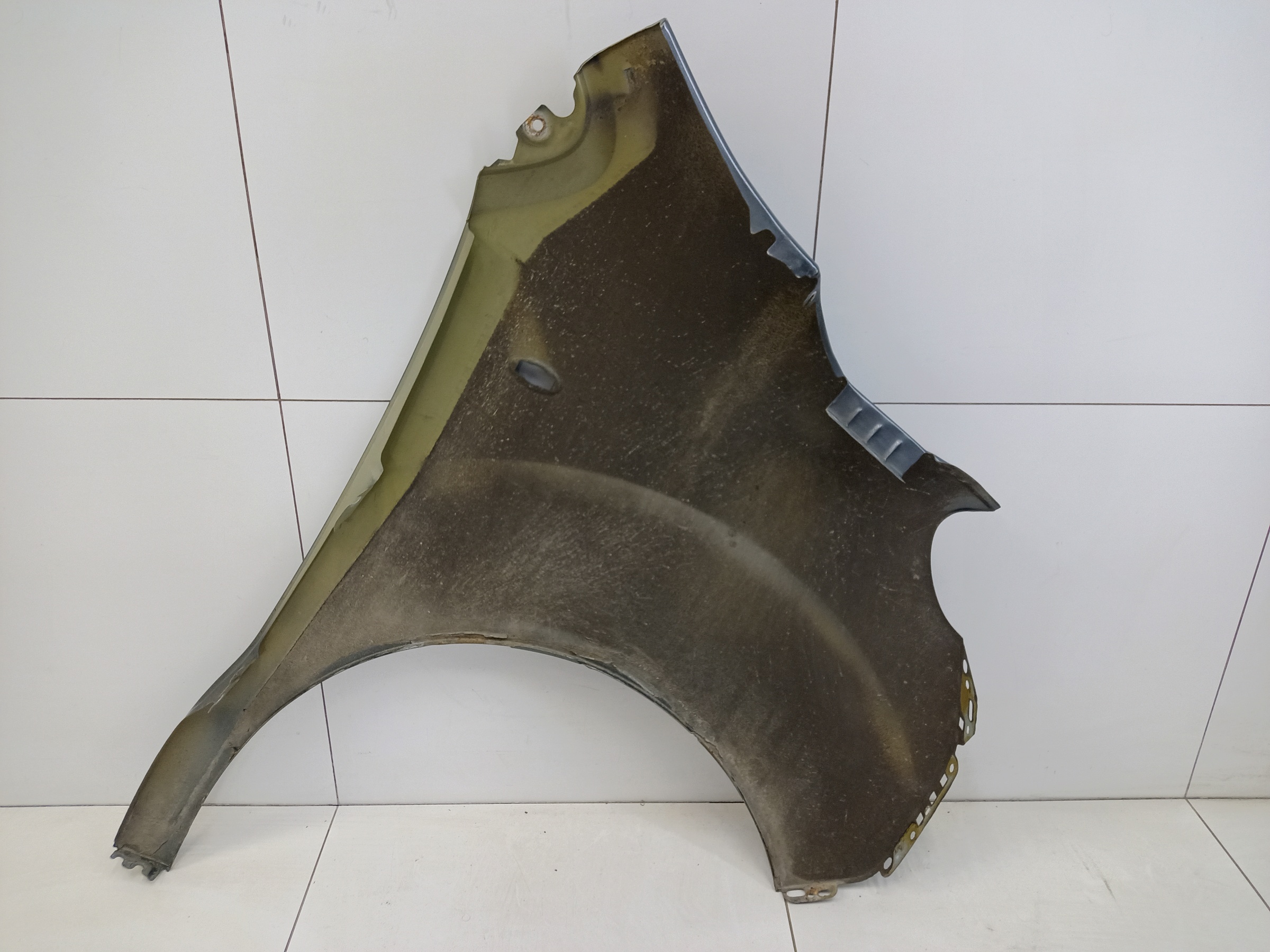 Крыло переднее левое Peugeot Traveller