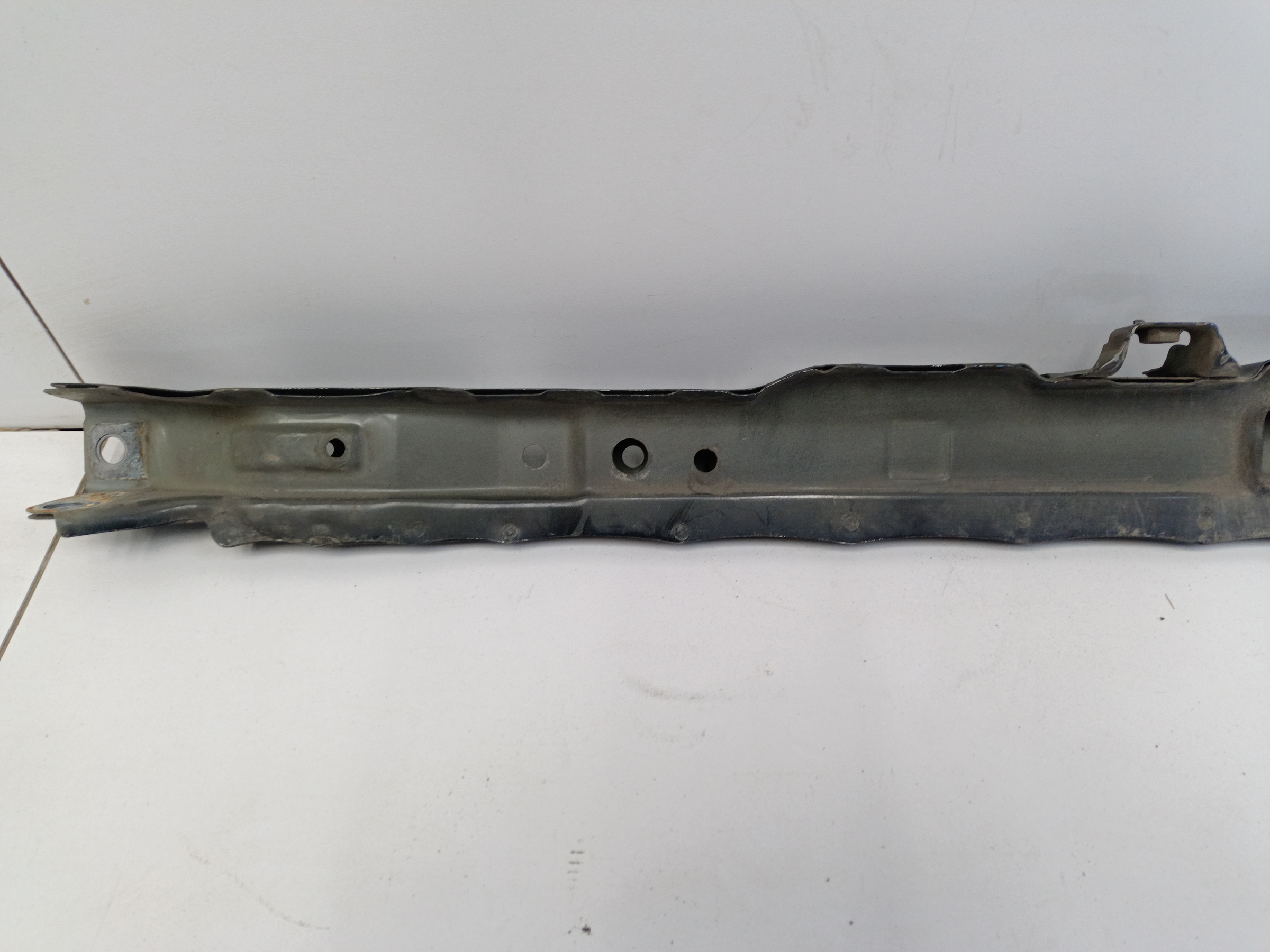 Панель передняя верхняя часть Toyota RAV4 CA40