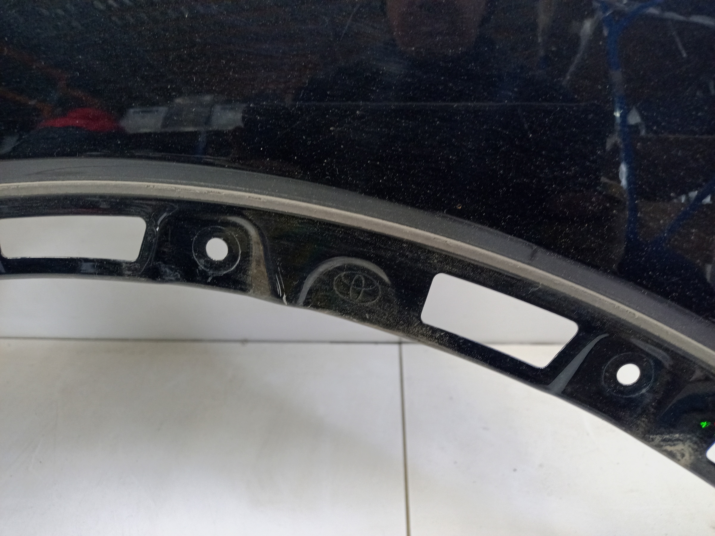 Крыло переднее левое Toyota RAV4 CA40