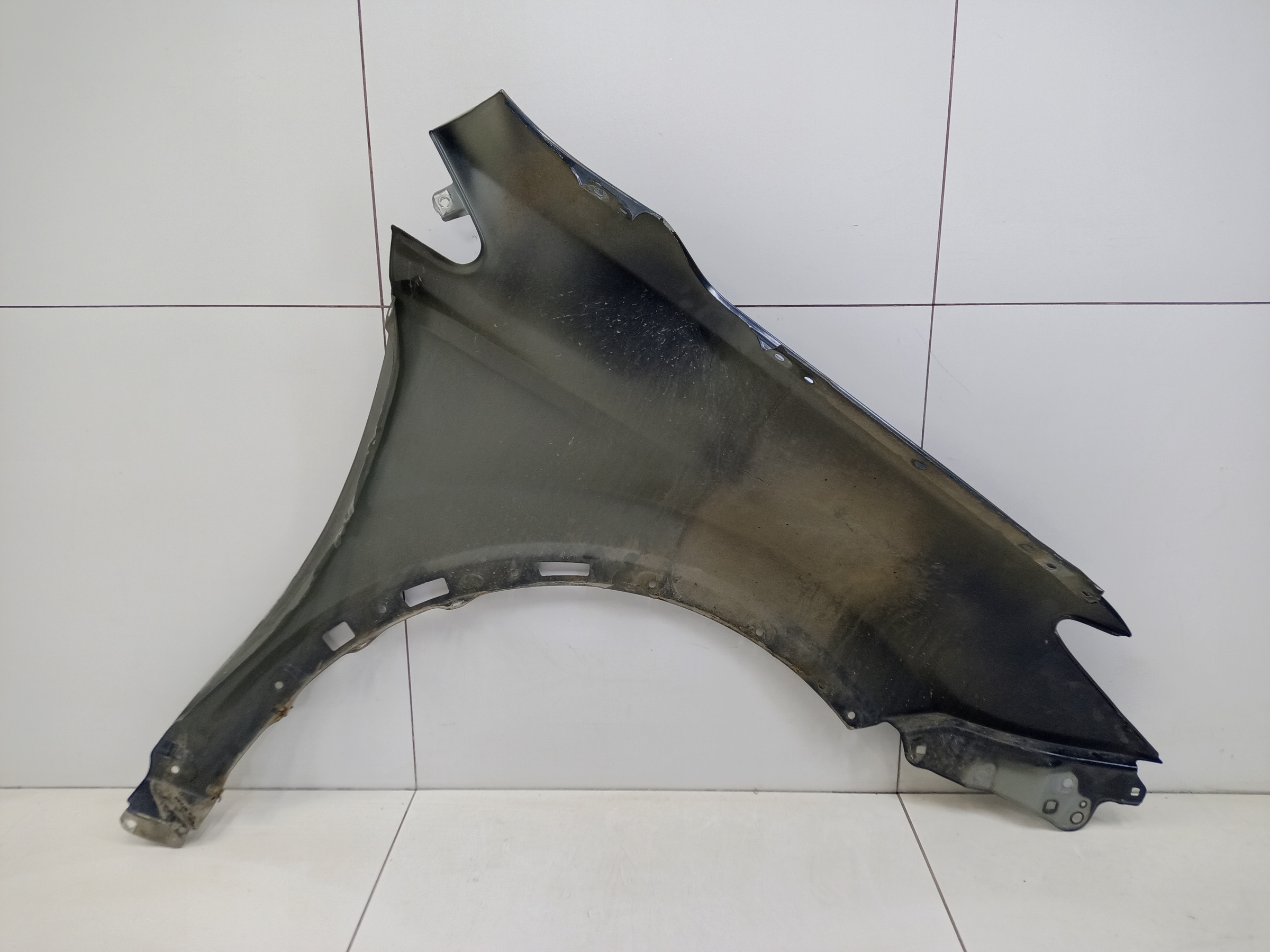 Крыло переднее левое Toyota RAV4 CA40