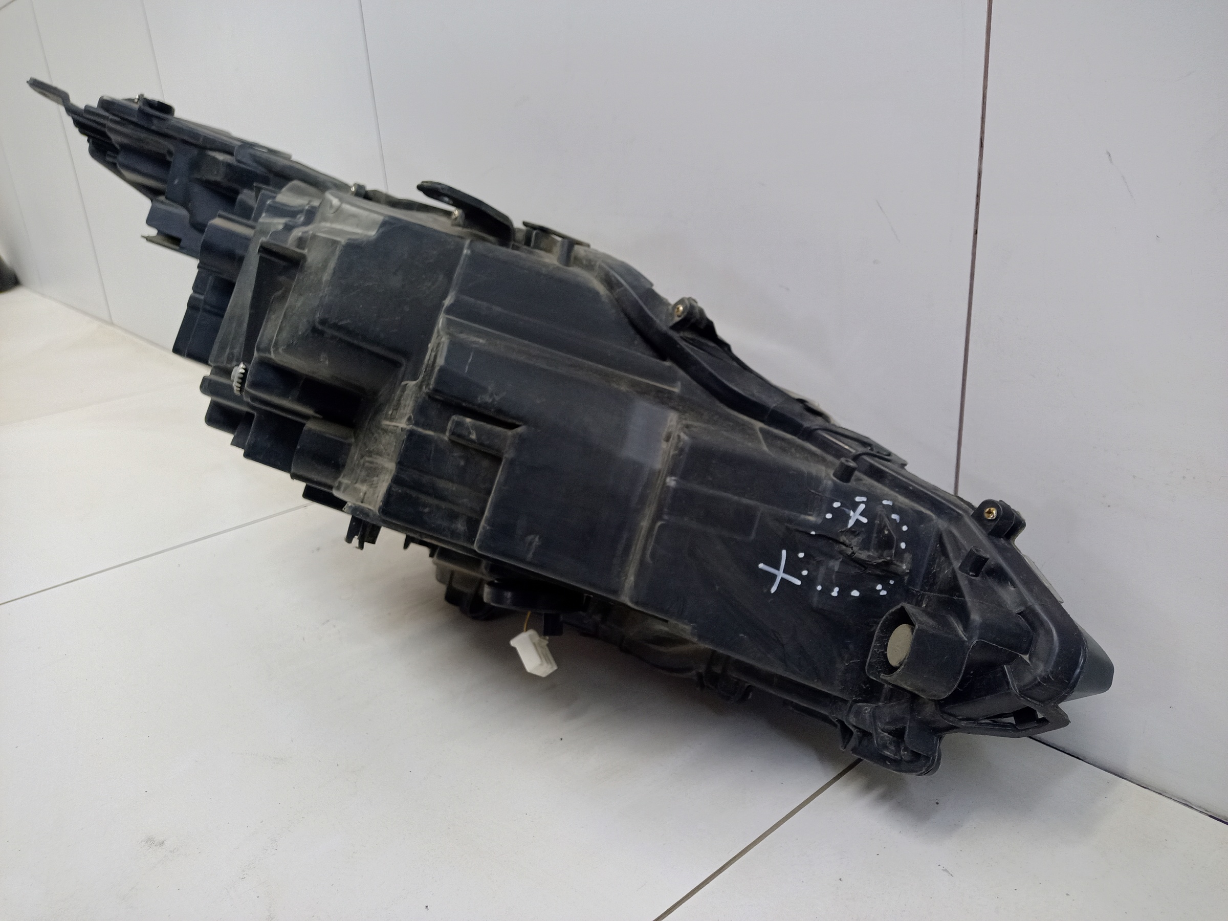 Фара передняя левая Lexus RX 4 Restail LED