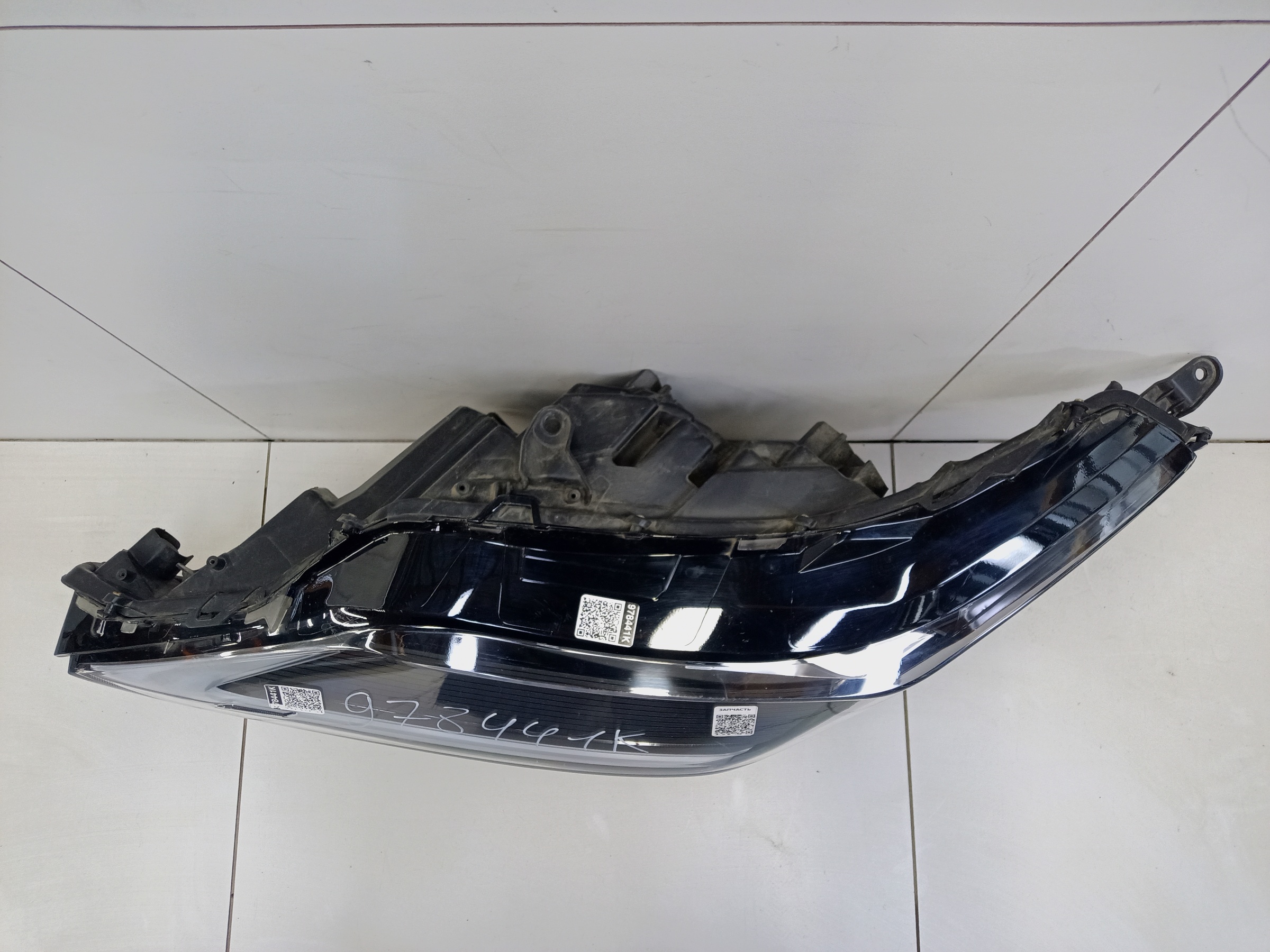 Фара передняя левая Lexus RX 4 Restail LED