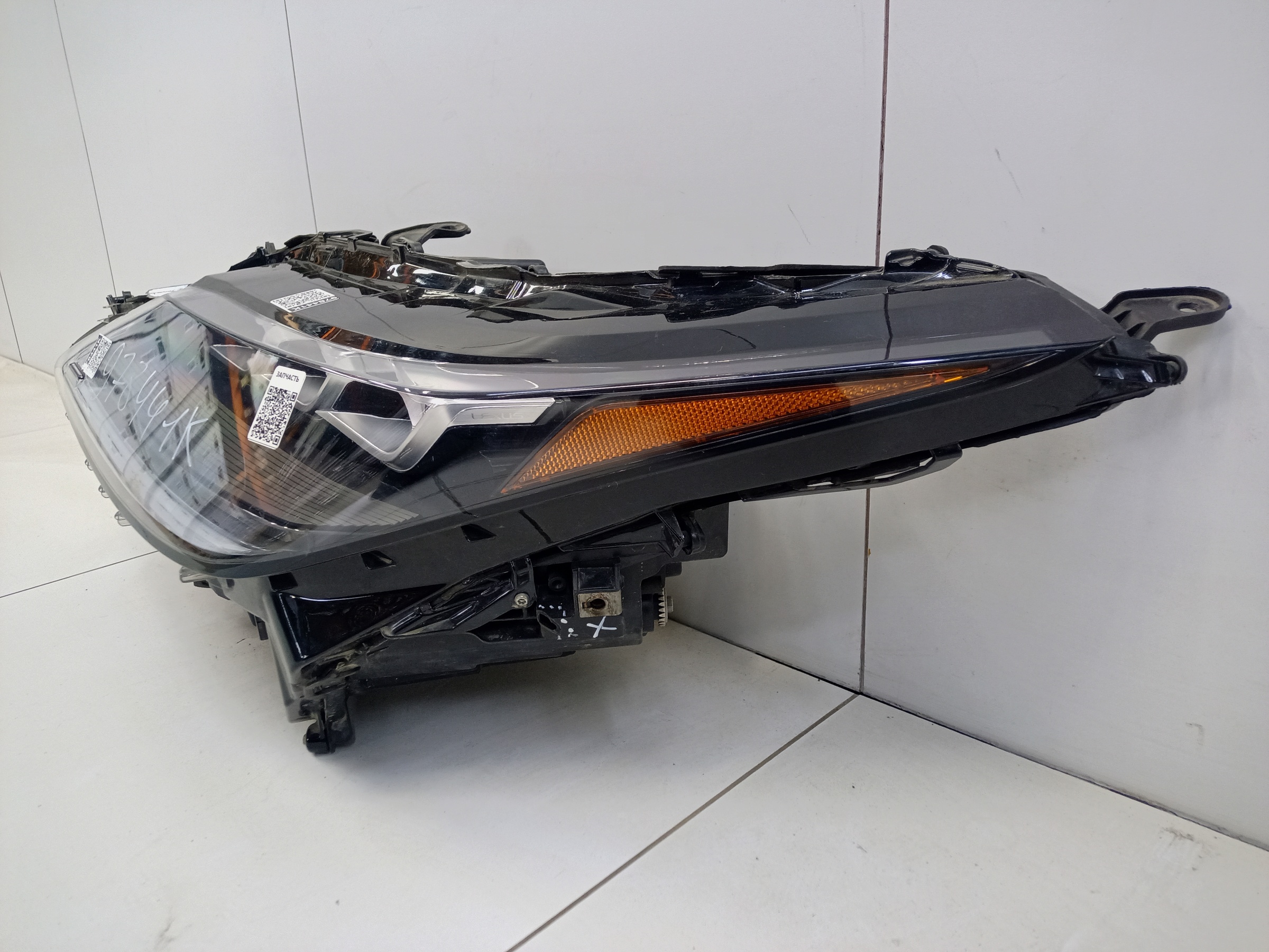 Фара передняя левая Lexus RX 4 Restail LED