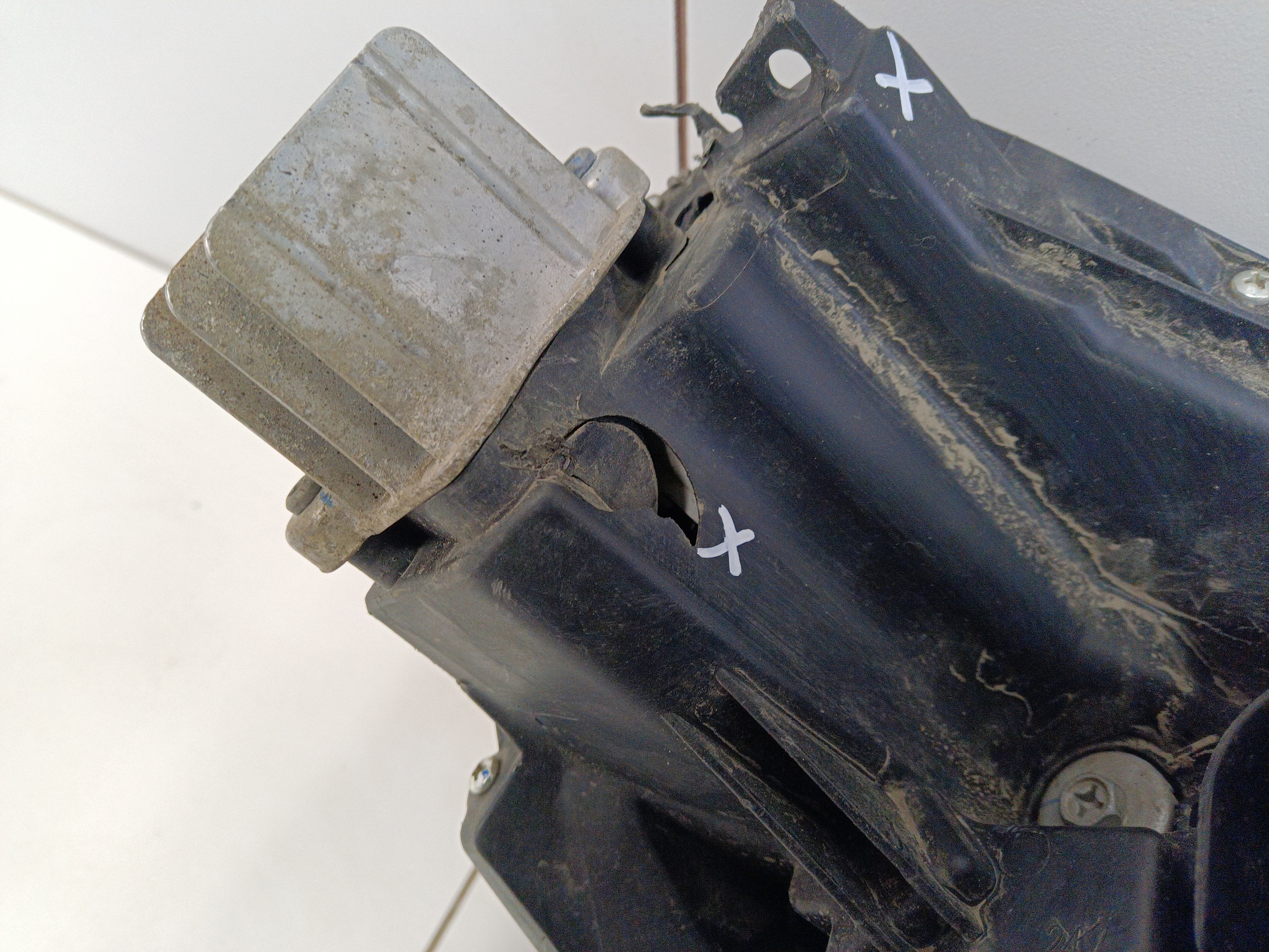 Фара передняя левая Haval M6 2 LED