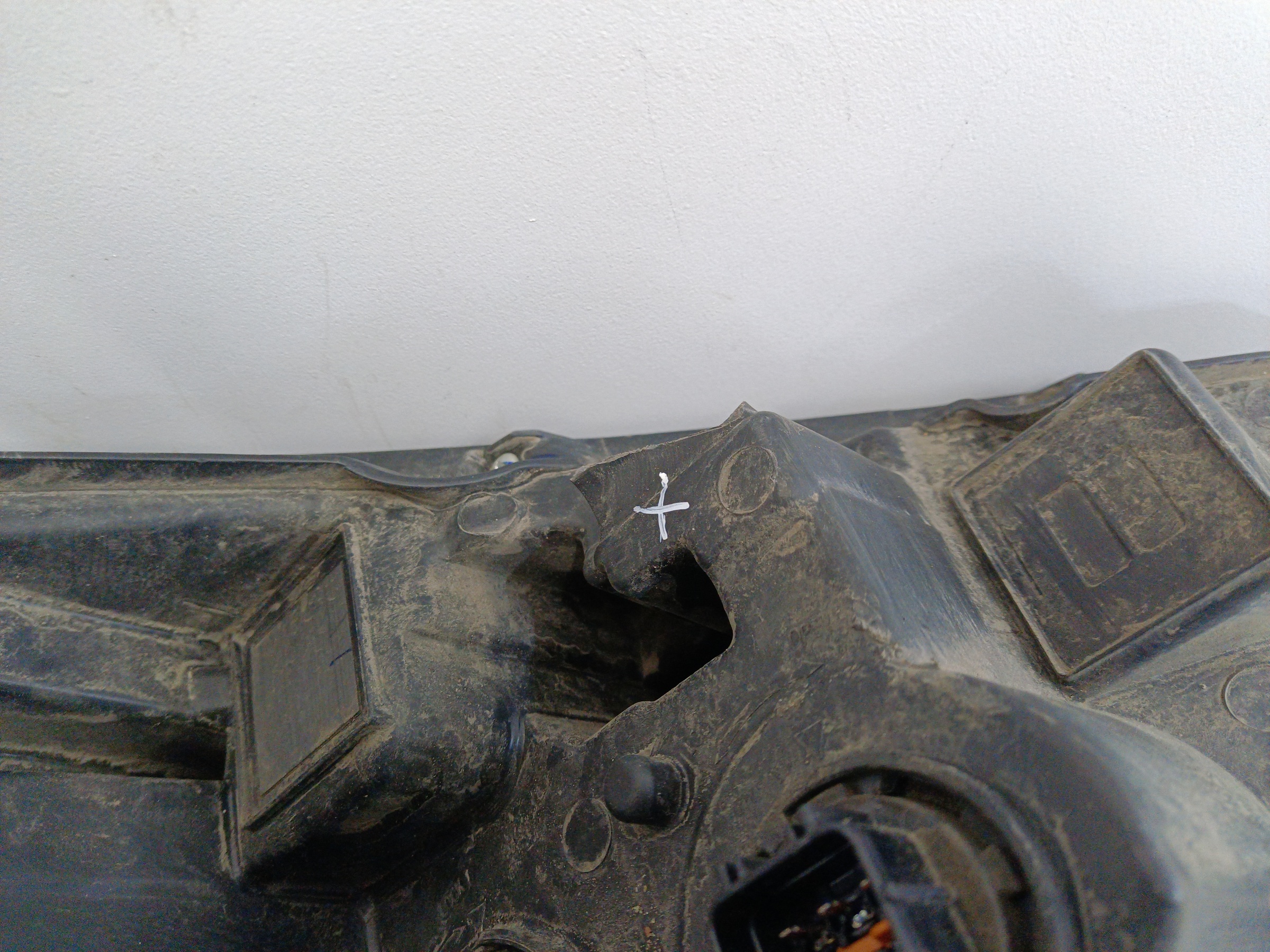 Фара передняя левая Haval M6 2 LED