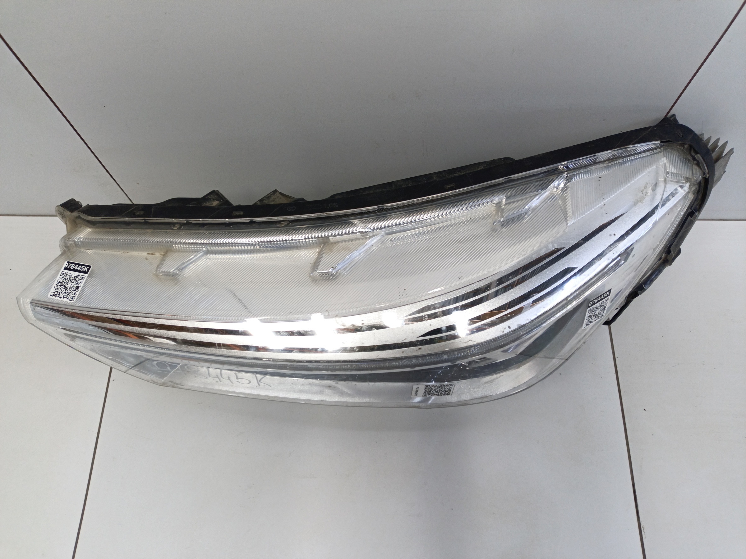 Фара передняя левая Haval M6 2 LED