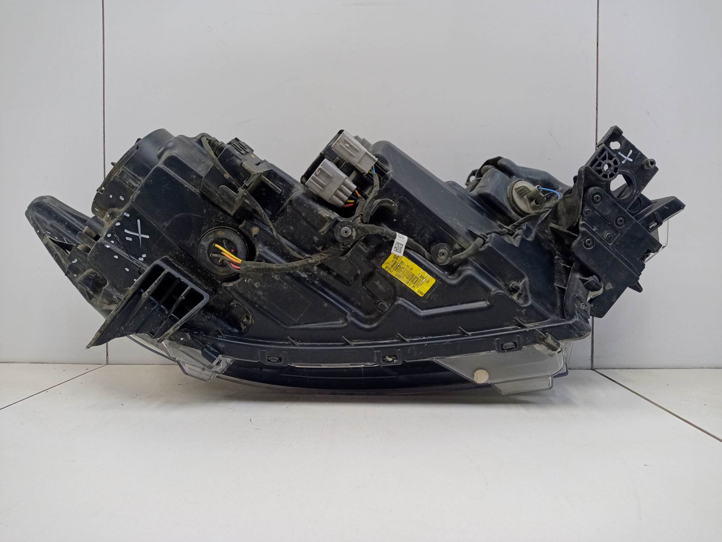 Фара передняя левая Mitsubishi Outlander 3 Restail 2 галоген