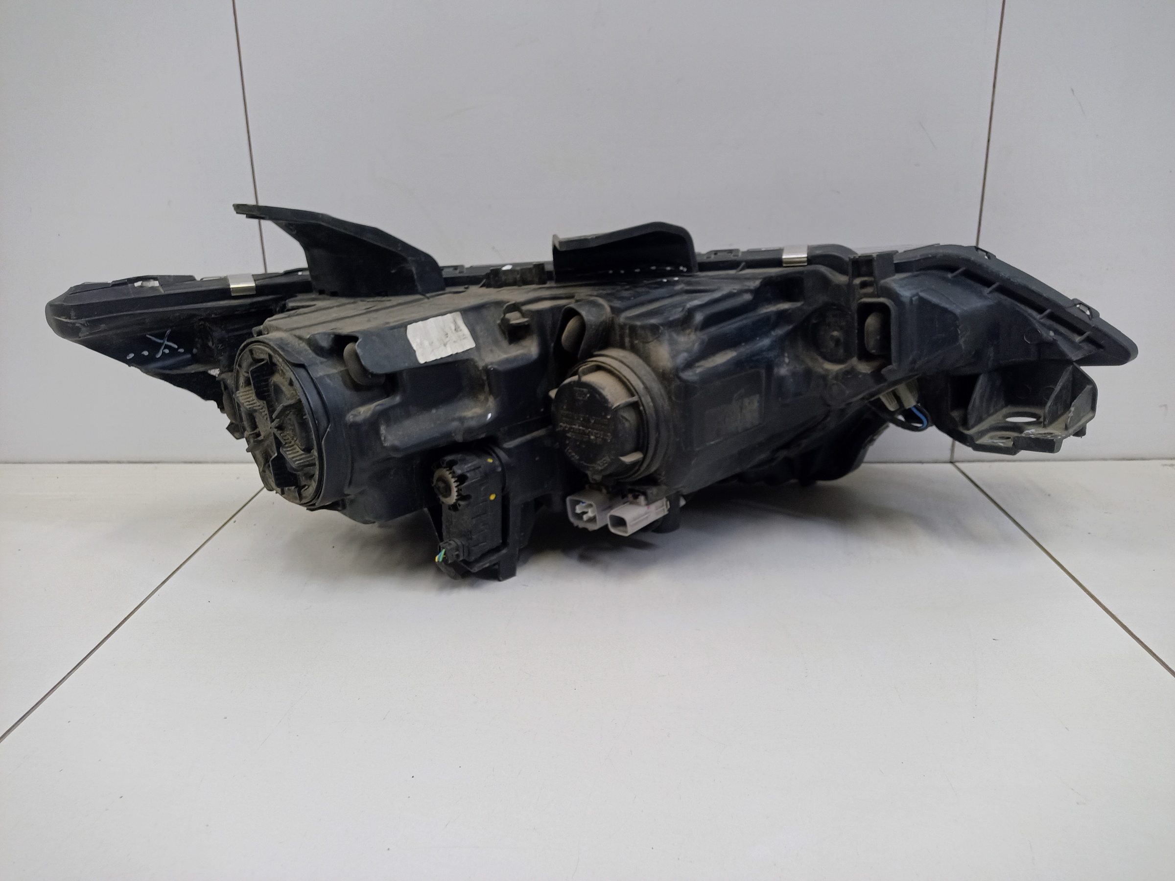 Фара передняя левая Mitsubishi Outlander 3 Restail 2 галоген