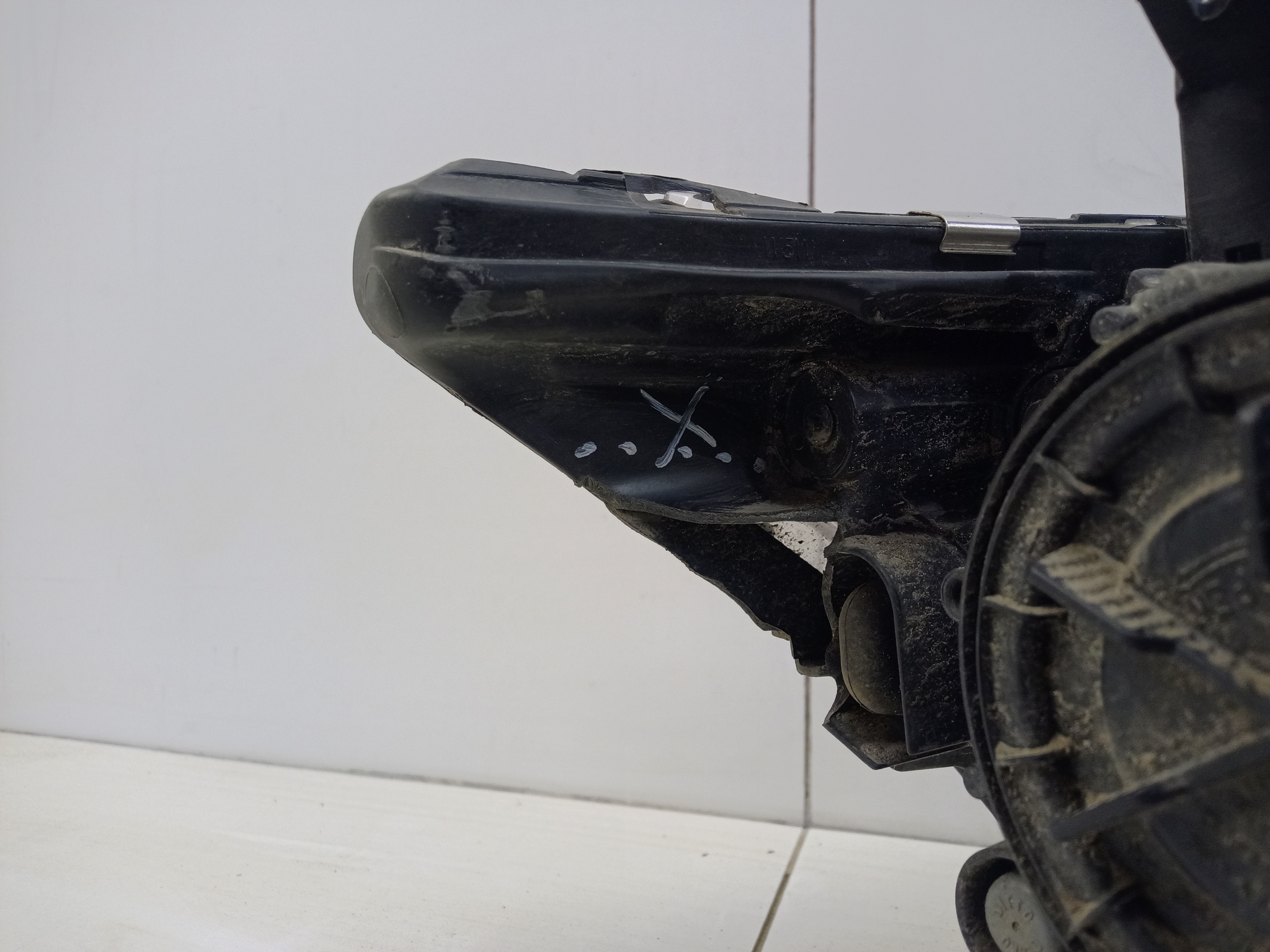 Фара передняя левая Mitsubishi Outlander 3 Restail 2 галоген