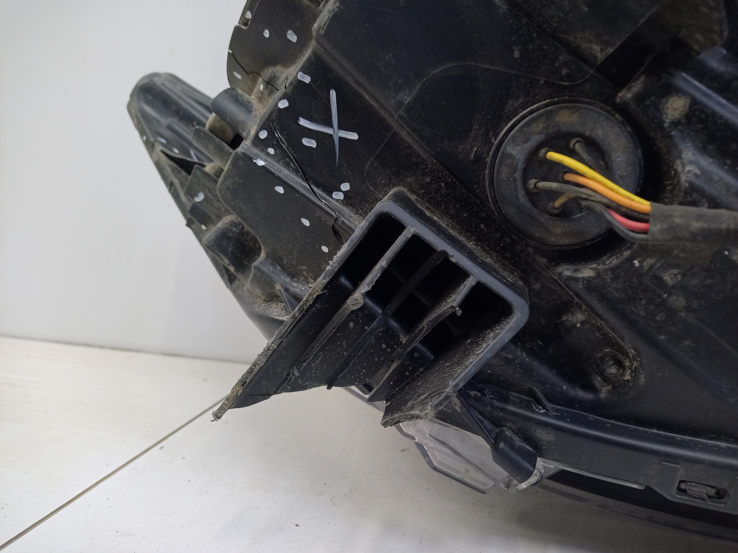 Фара передняя левая Mitsubishi Outlander 3 Restail 2 галоген