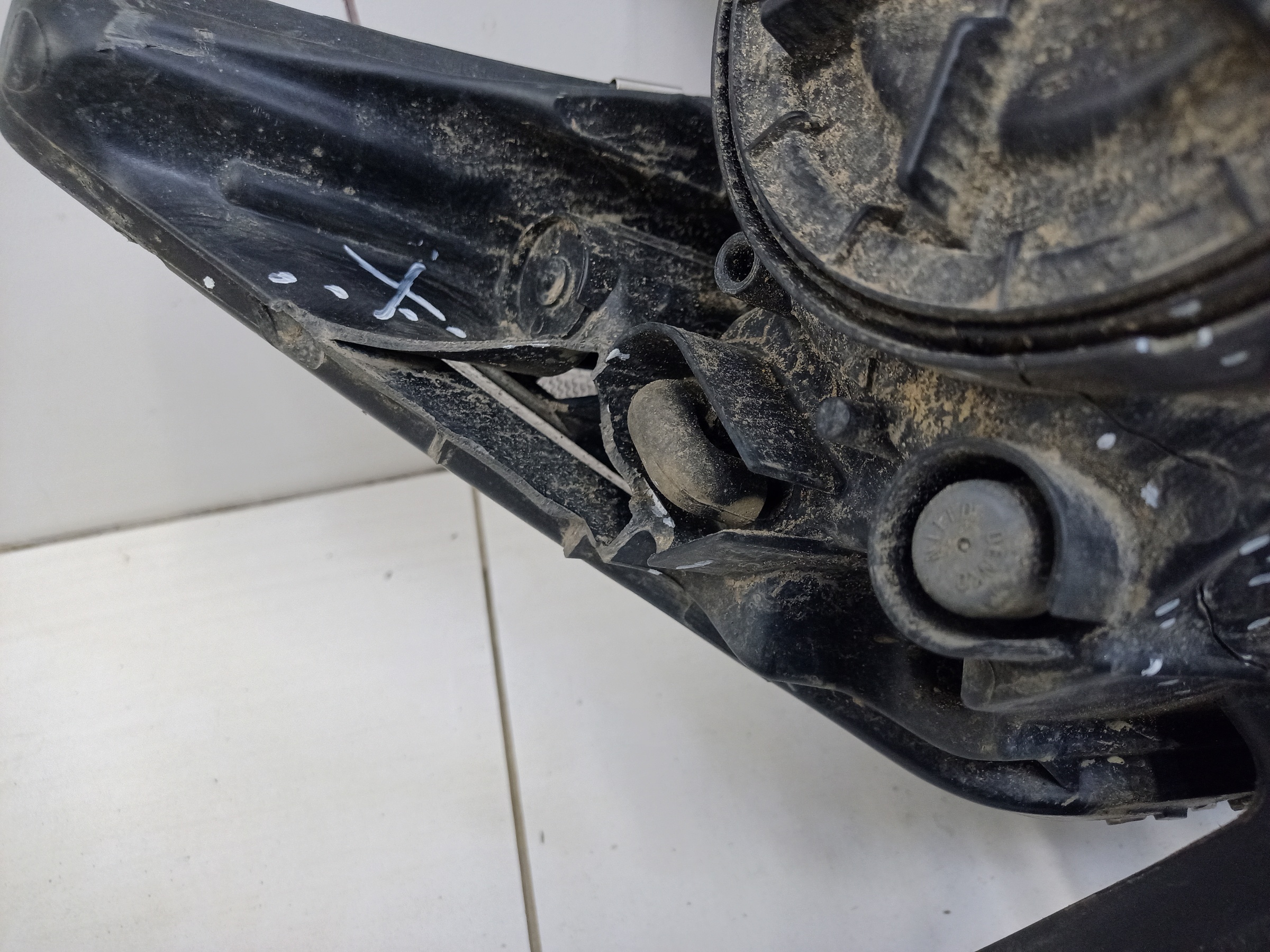 Фара передняя левая Mitsubishi Outlander 3 Restail 2 галоген