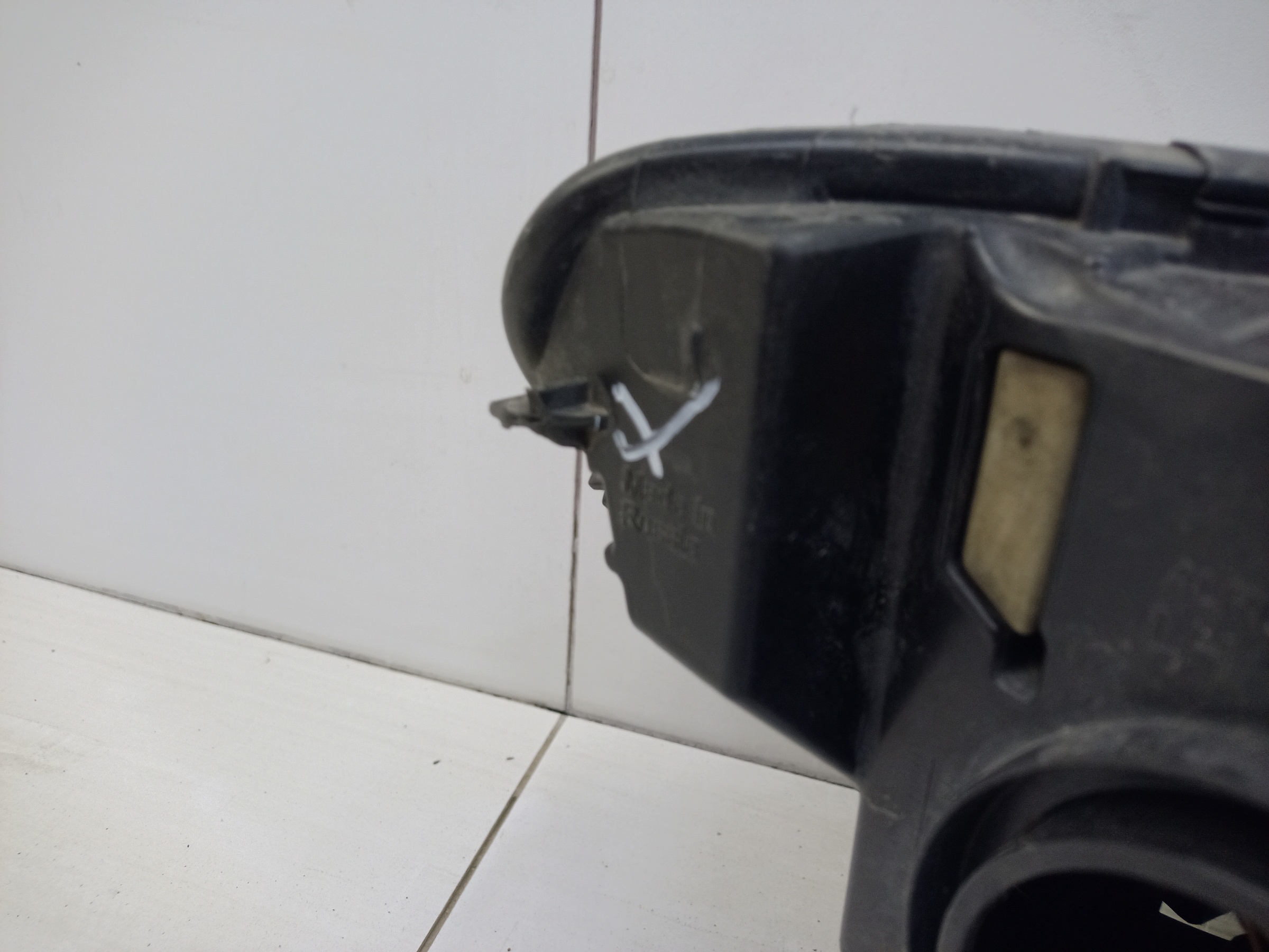 Фара передняя левая Renault Logan 2 Restail галоген с ДХО