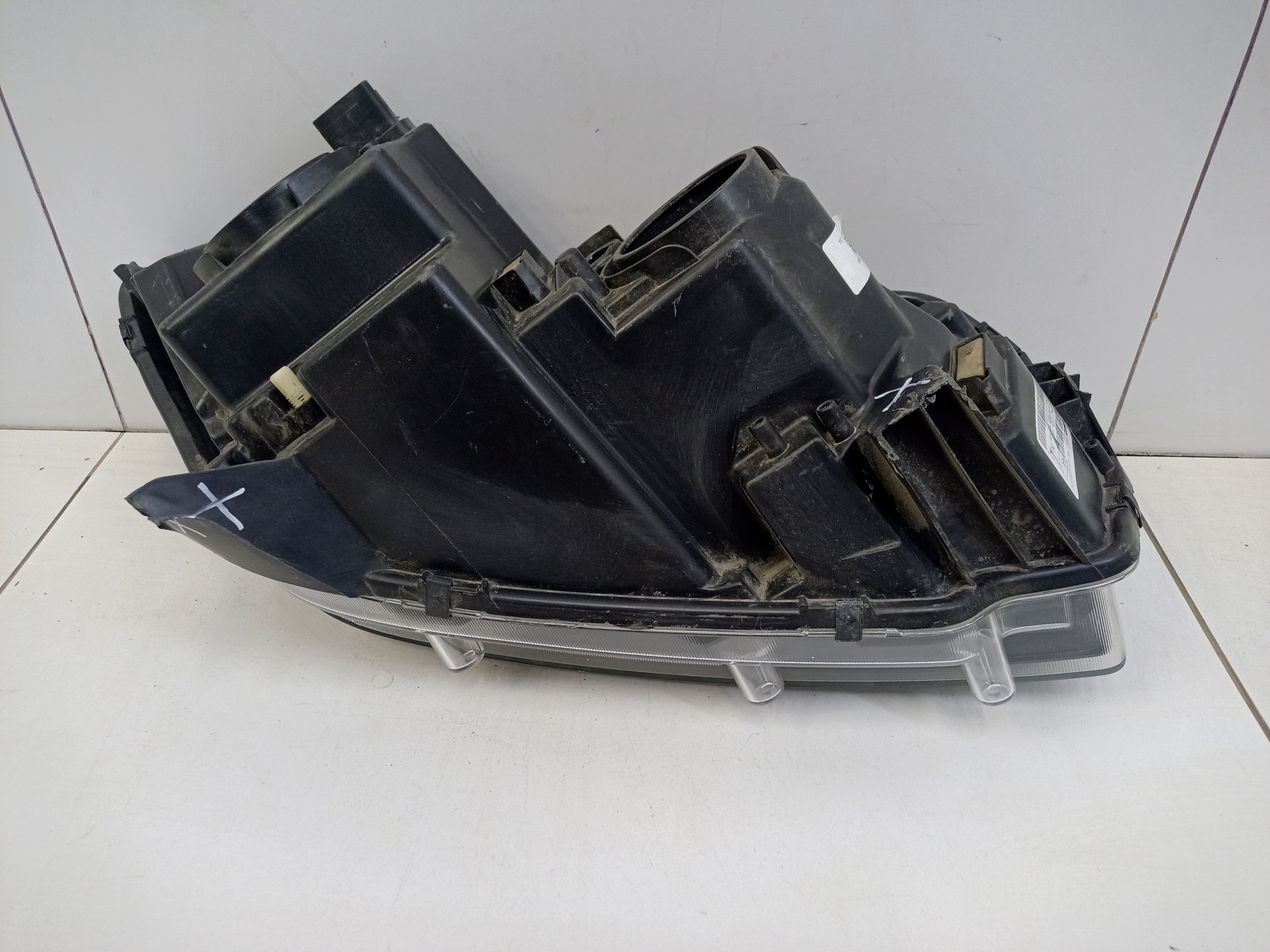 Фара передняя левая Renault Logan 2 Restail галоген с ДХО