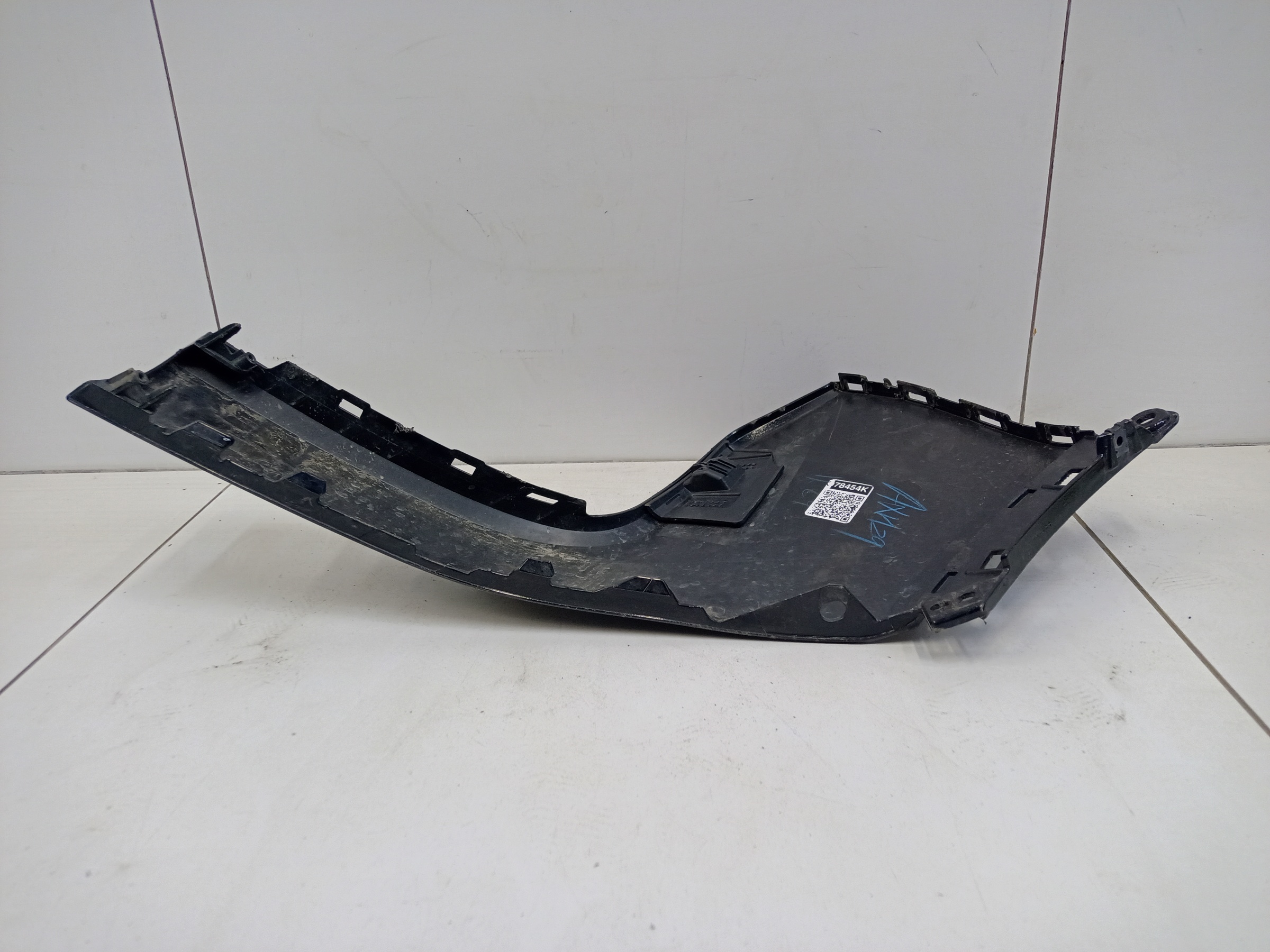 Накладка переднего бампера правая Tank 500