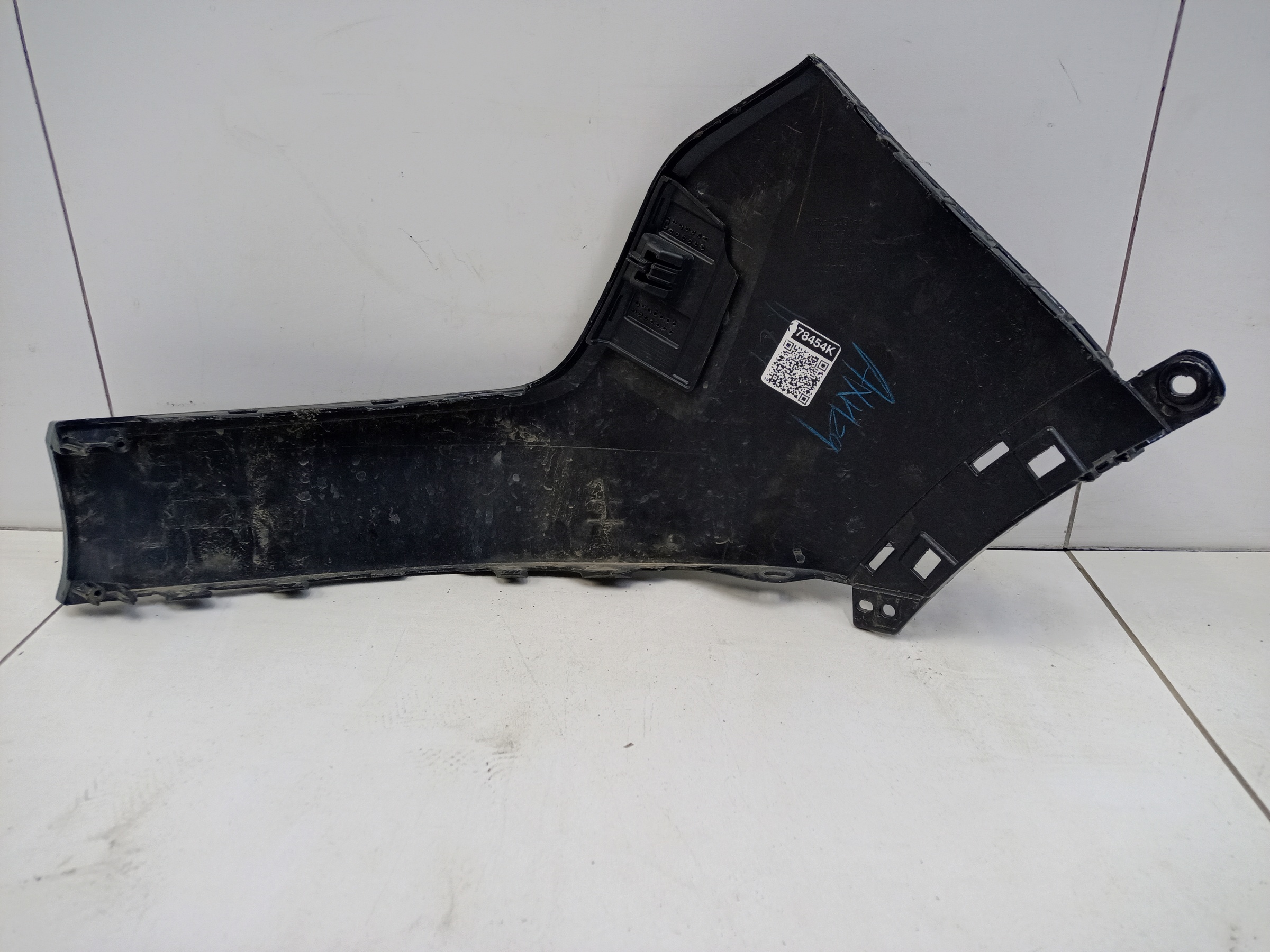 Накладка переднего бампера правая Tank 500