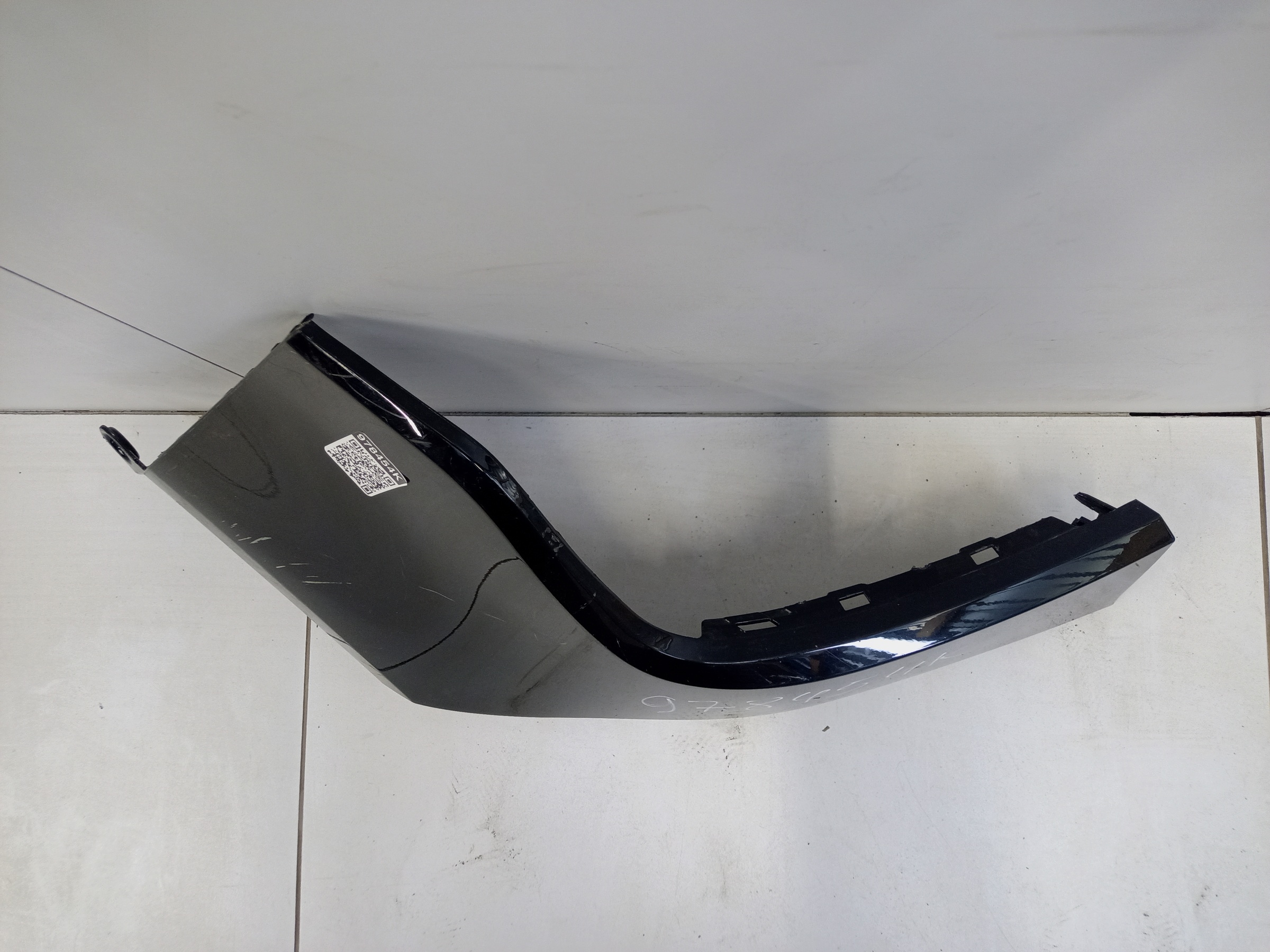 Накладка переднего бампера правая Tank 500