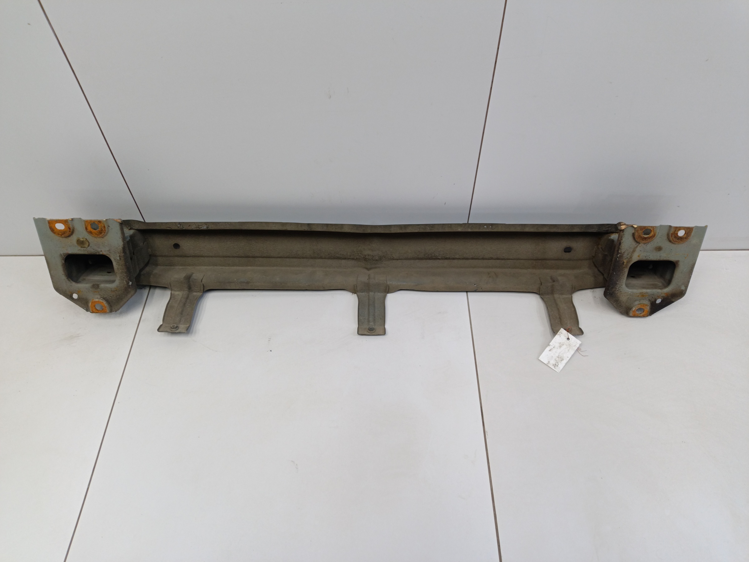 Усилитель заднего бампера Geely Tugella