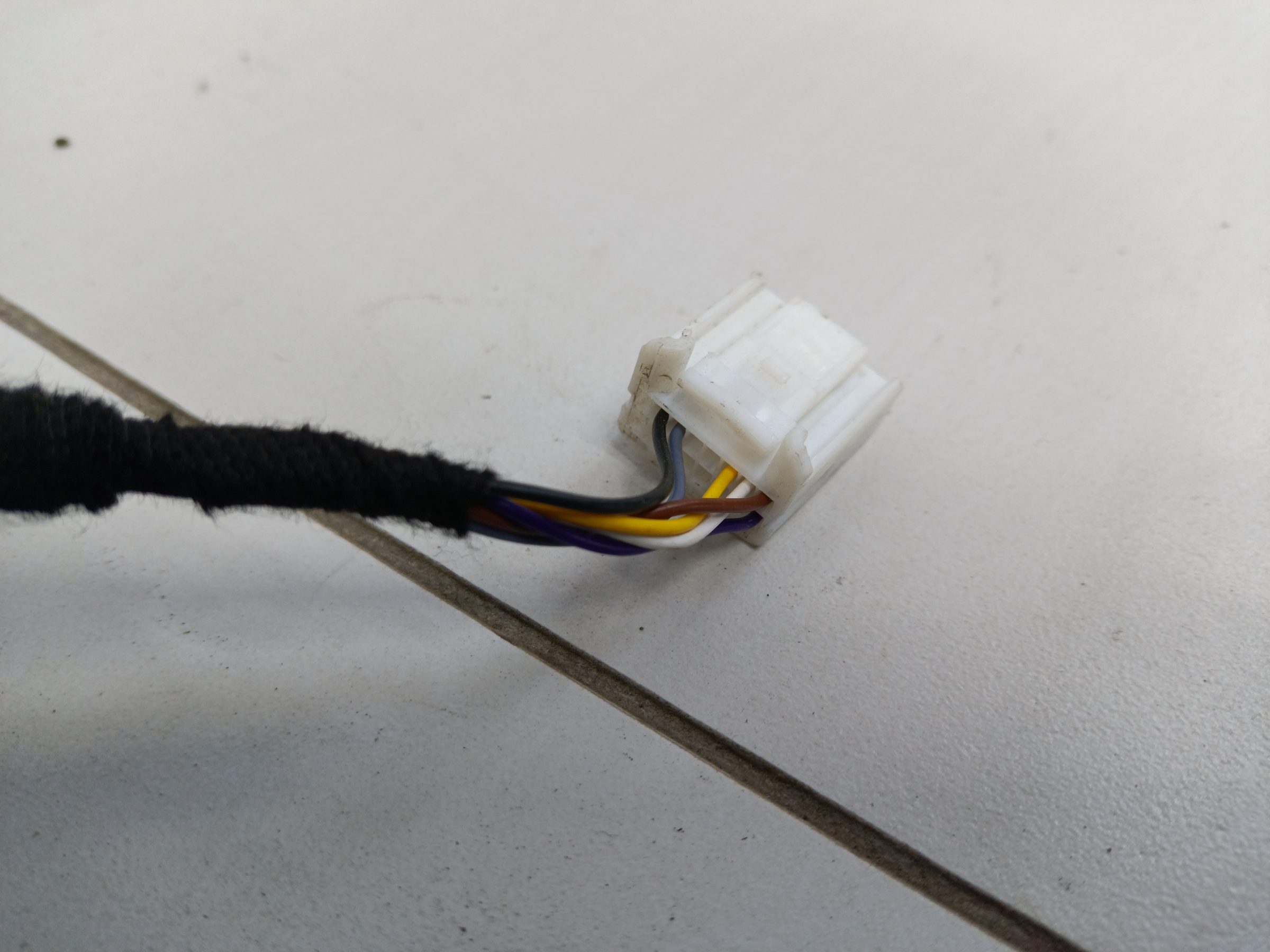 Зеркало левое Haval Jolion 6 контактов