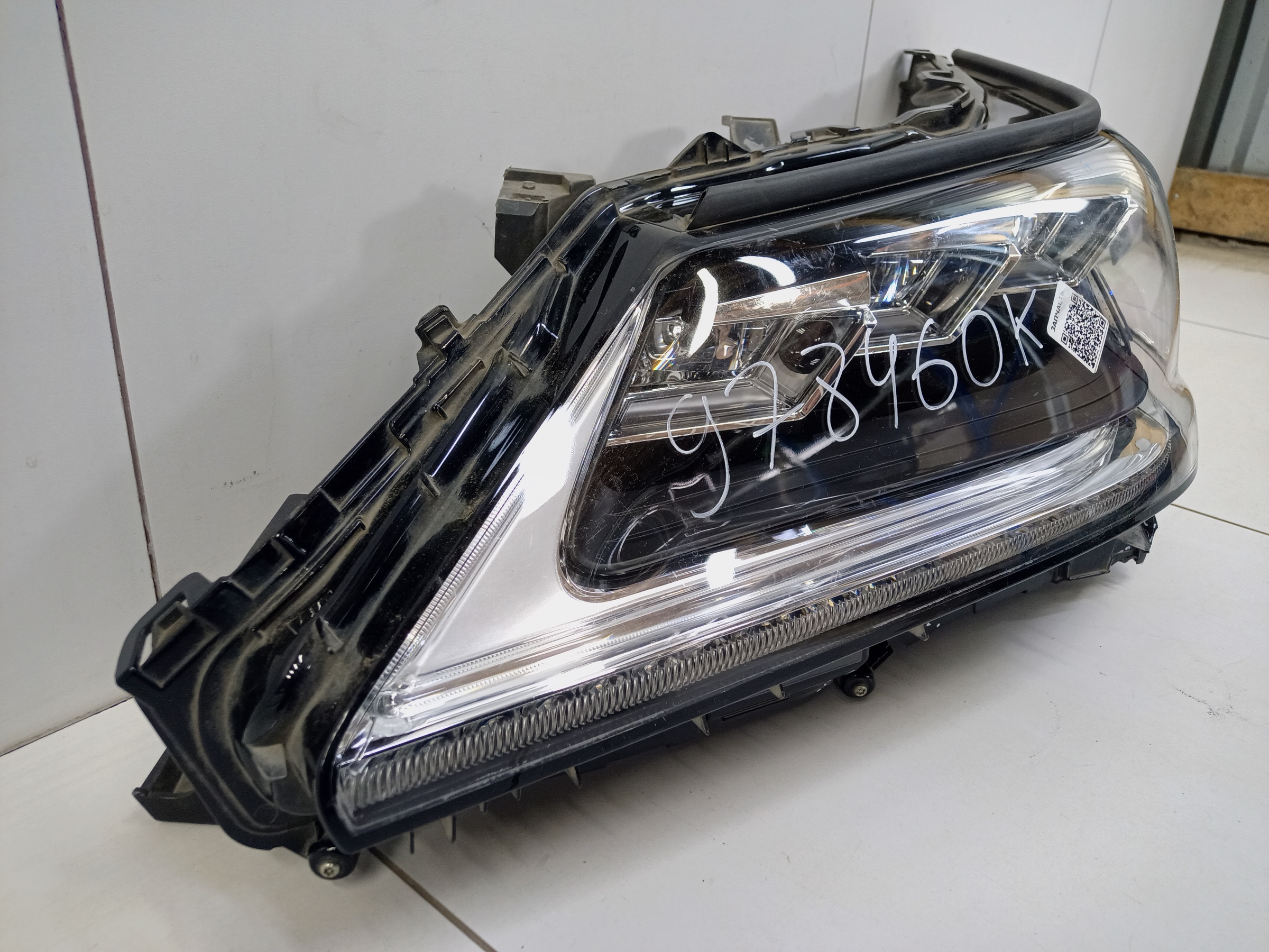 Фара передняя левая Lexus LX 3 Restail 2 LED под 1 блок