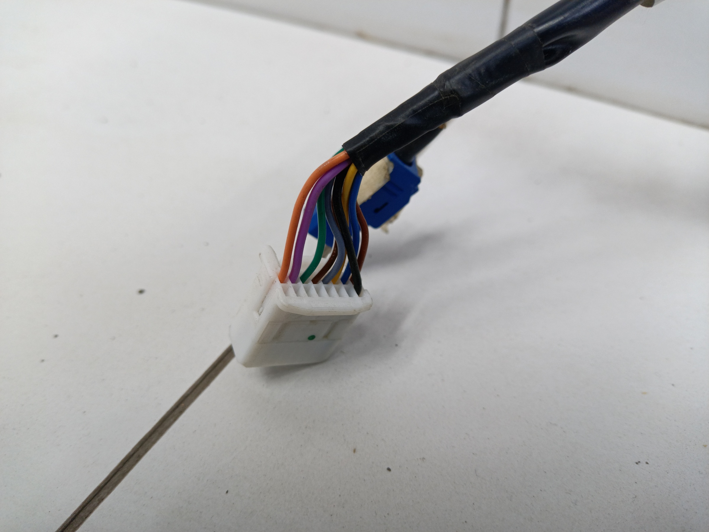 Зеркало правое Haval Dargo 9 + 1 контакт