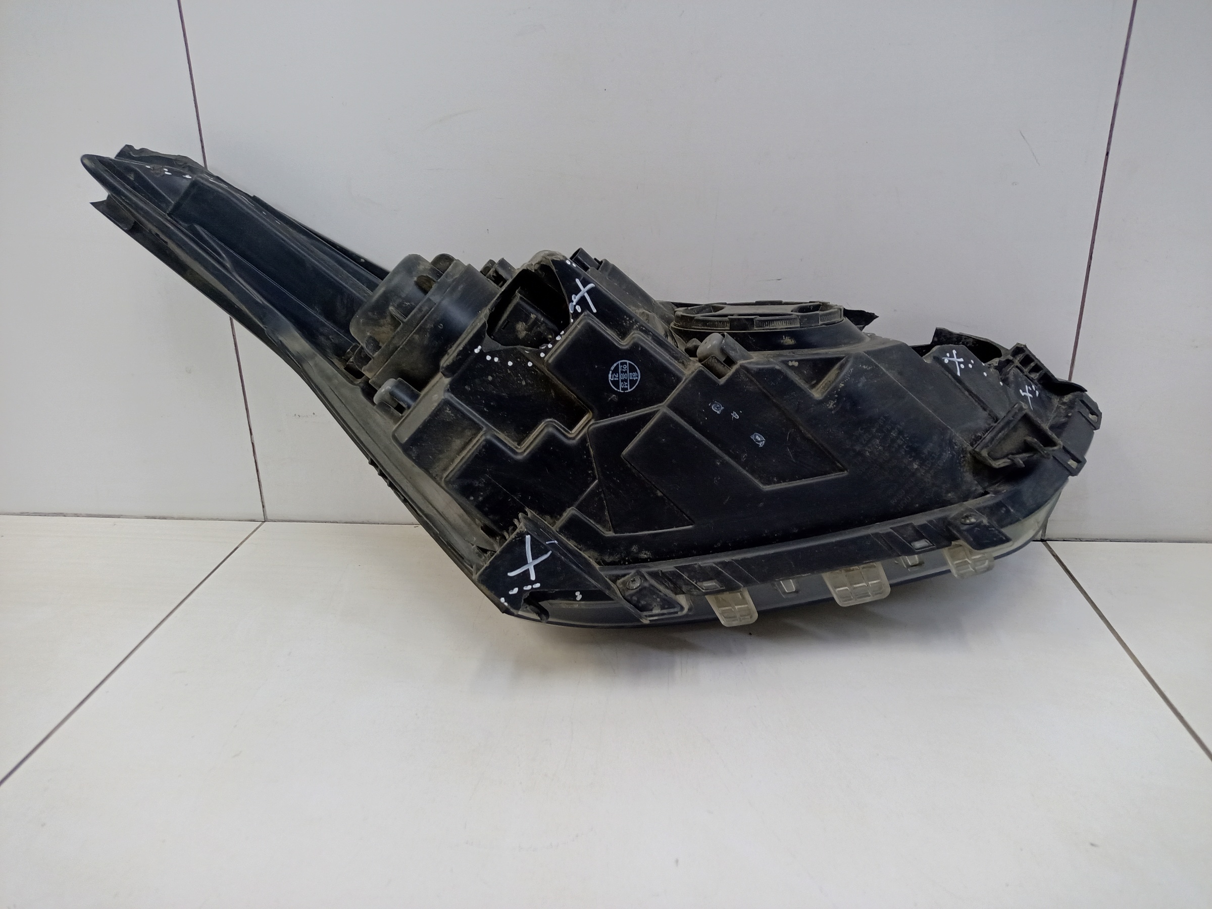 Фара передняя левая Hyundai Creta 1 галоген линза ДХО черная