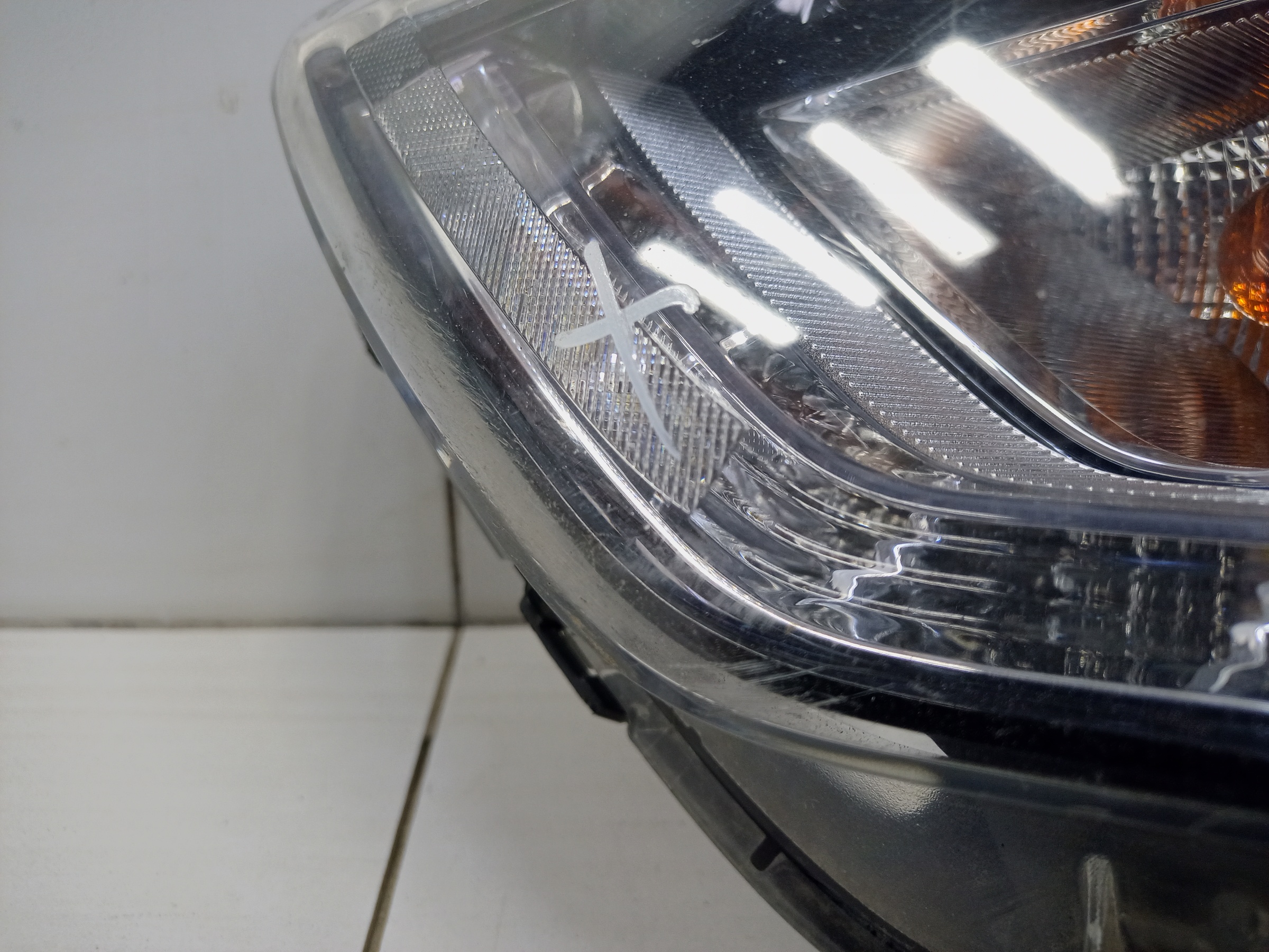 Фара передняя левая Hyundai Creta 1 галоген линза ДХО черная