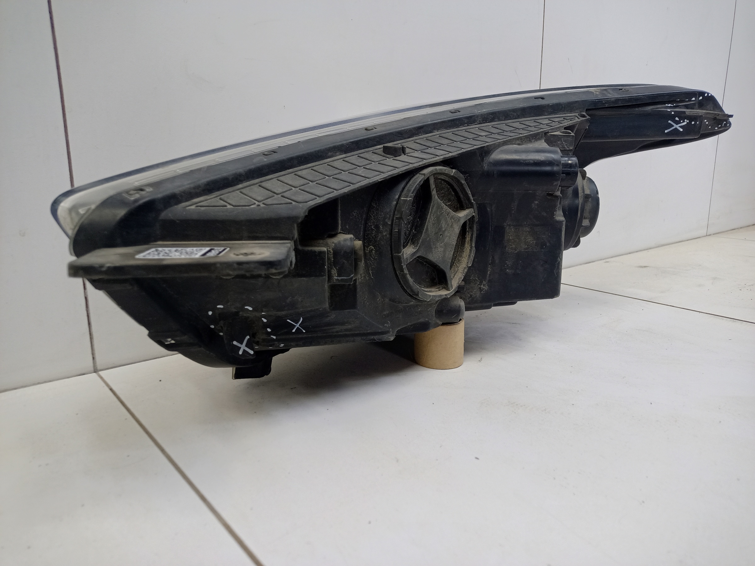 Фара передняя правая Hyundai Creta 1 линза с ДХО черная