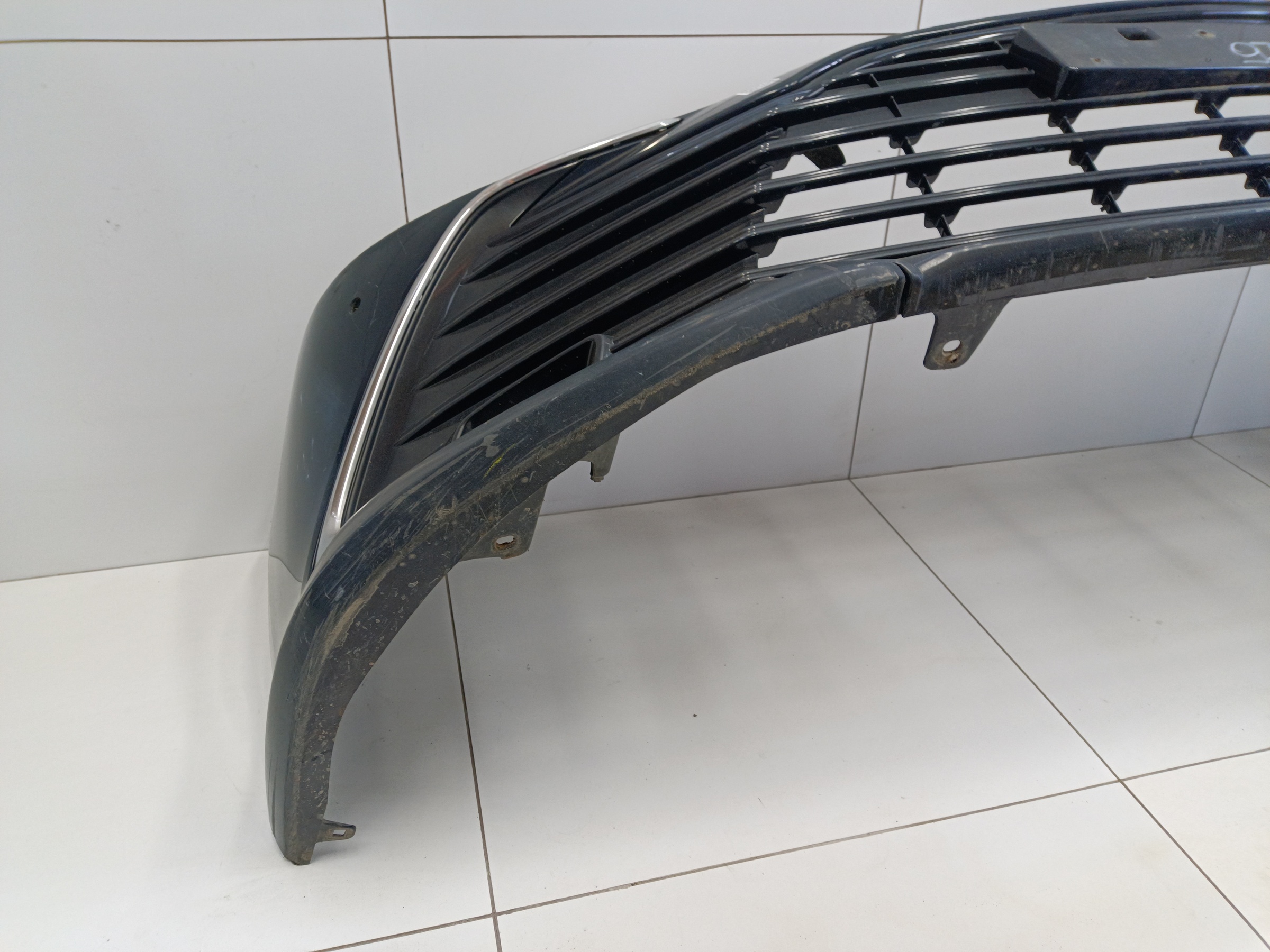 Бампер передний Toyota Camry V70 Restail