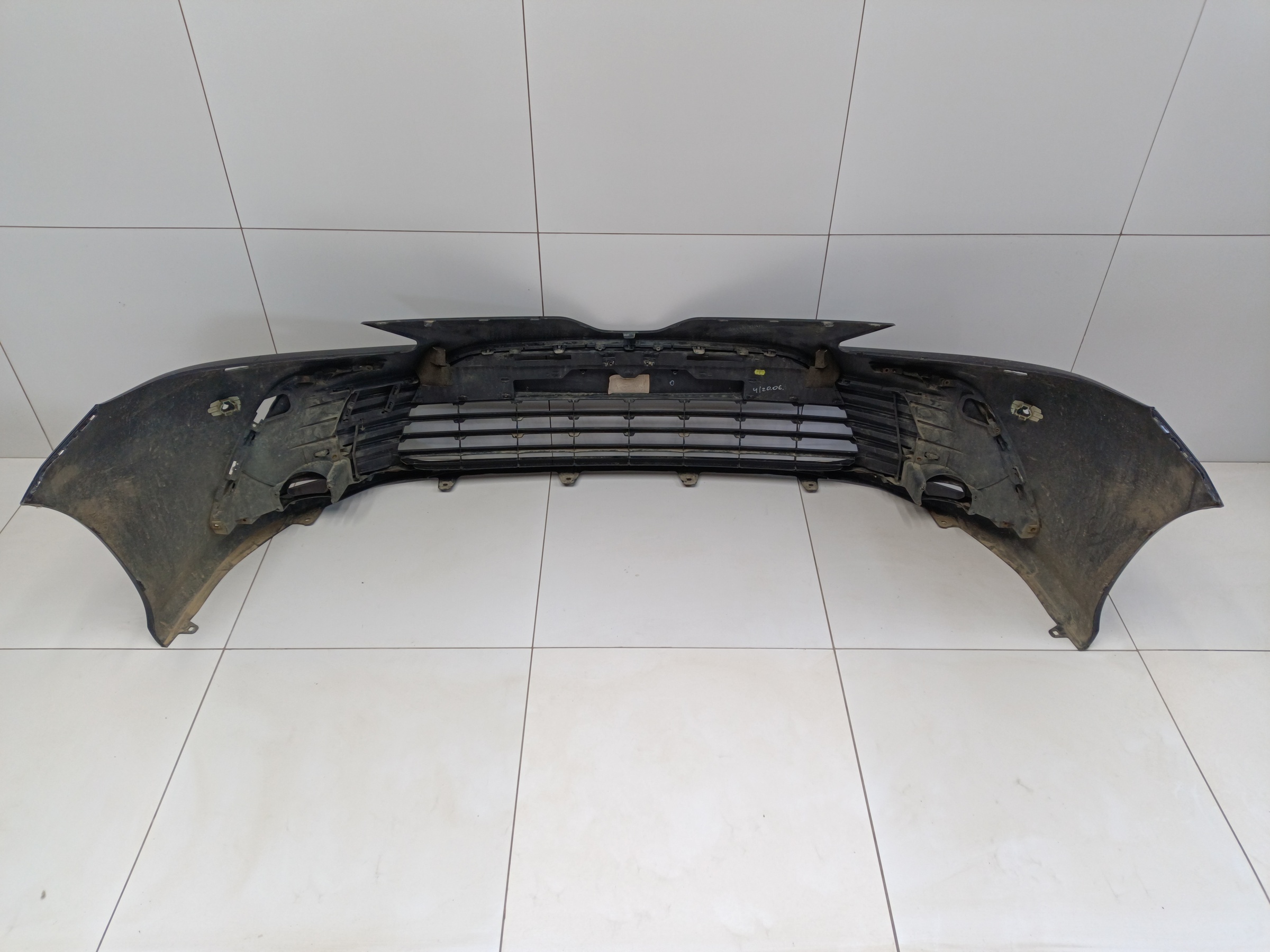 Бампер передний Toyota Camry V70 Restail